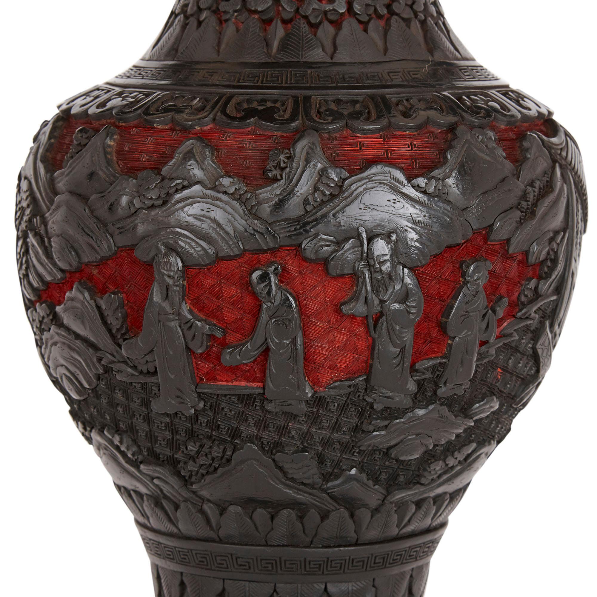 19th Century Pair of Chinese Qing period black and cinnabar red lacquered vases For Sale