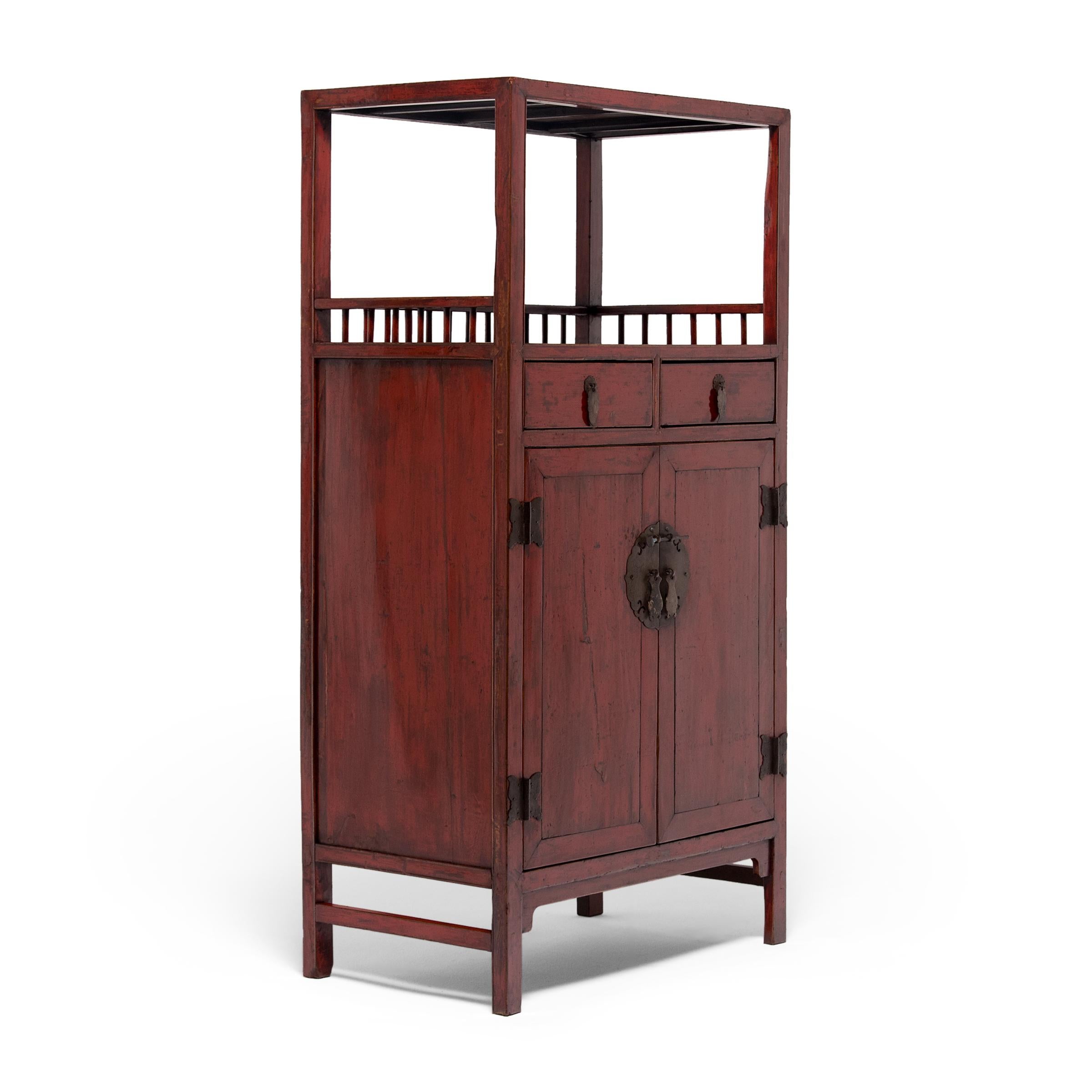 Pair of Chinese Red Lacquer Book Cabinets, c. 1900 In Good Condition For Sale In Chicago, IL