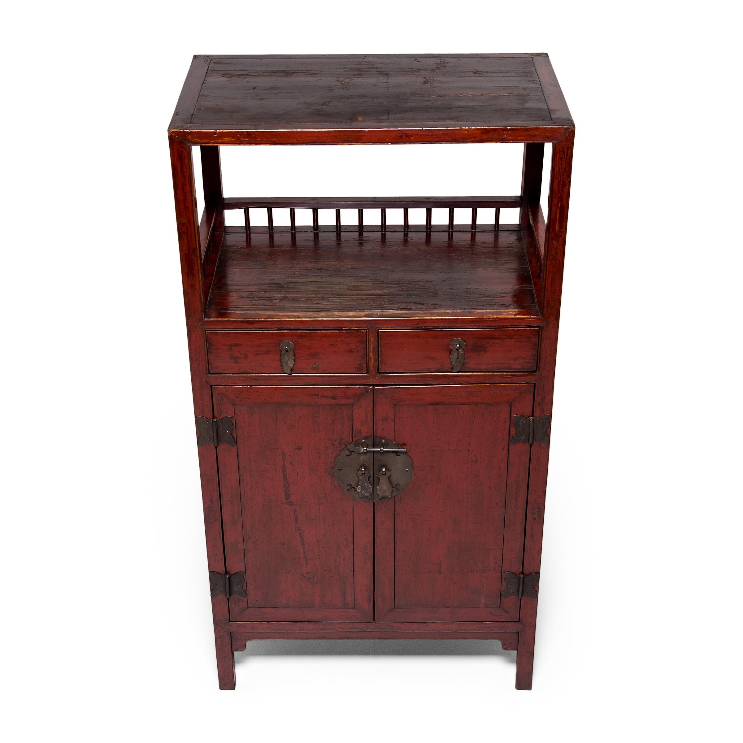 19th Century Pair of Chinese Red Lacquer Book Cabinets, c. 1900 For Sale