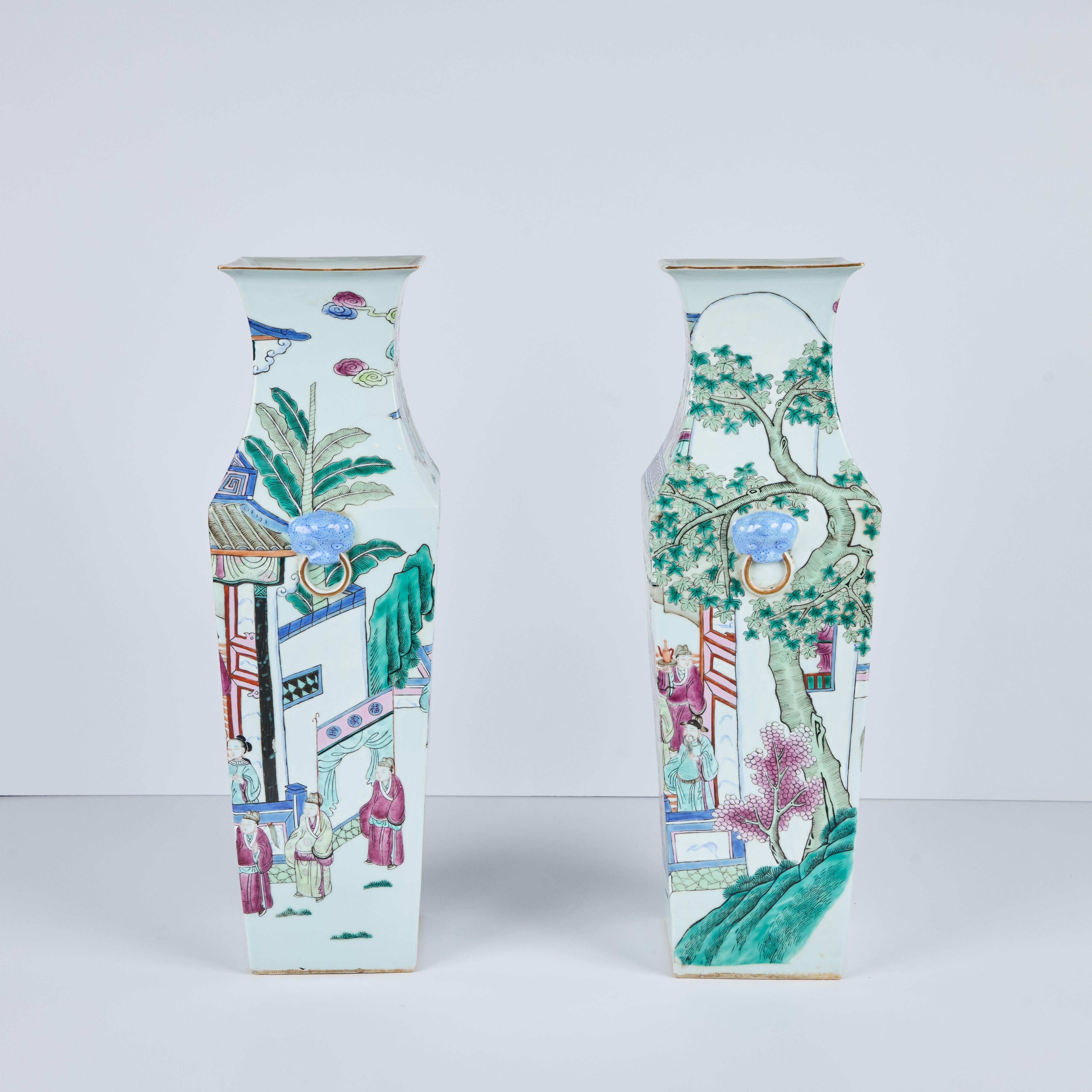 Vernissé Paire de vases carrés en porcelaine de la période de la République chinoise en vente