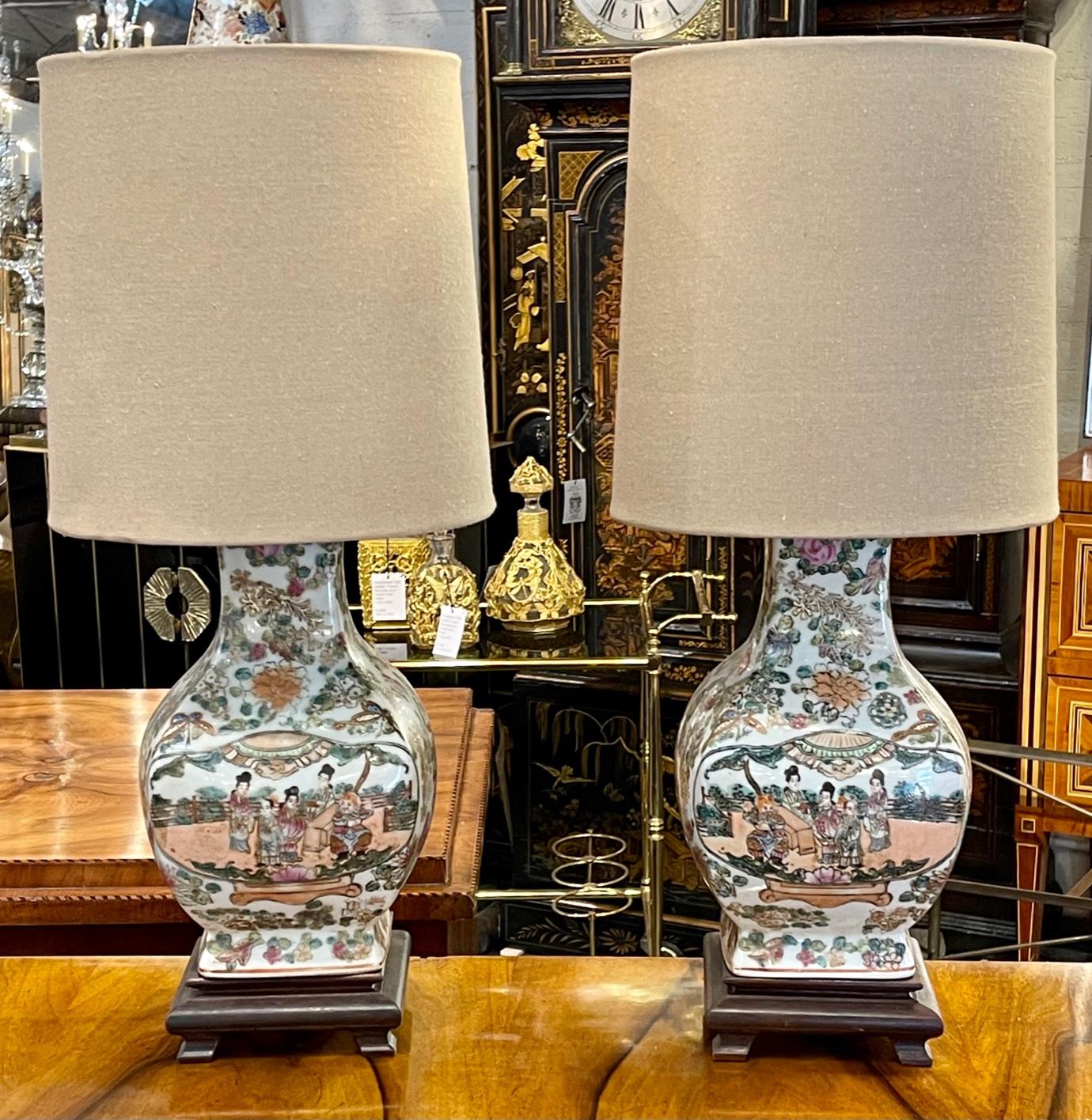 Pair of antique Chinese Rose Mandarin vases mounted as lamps. Circa 1870. A timeless and classic touch for a fine interior.