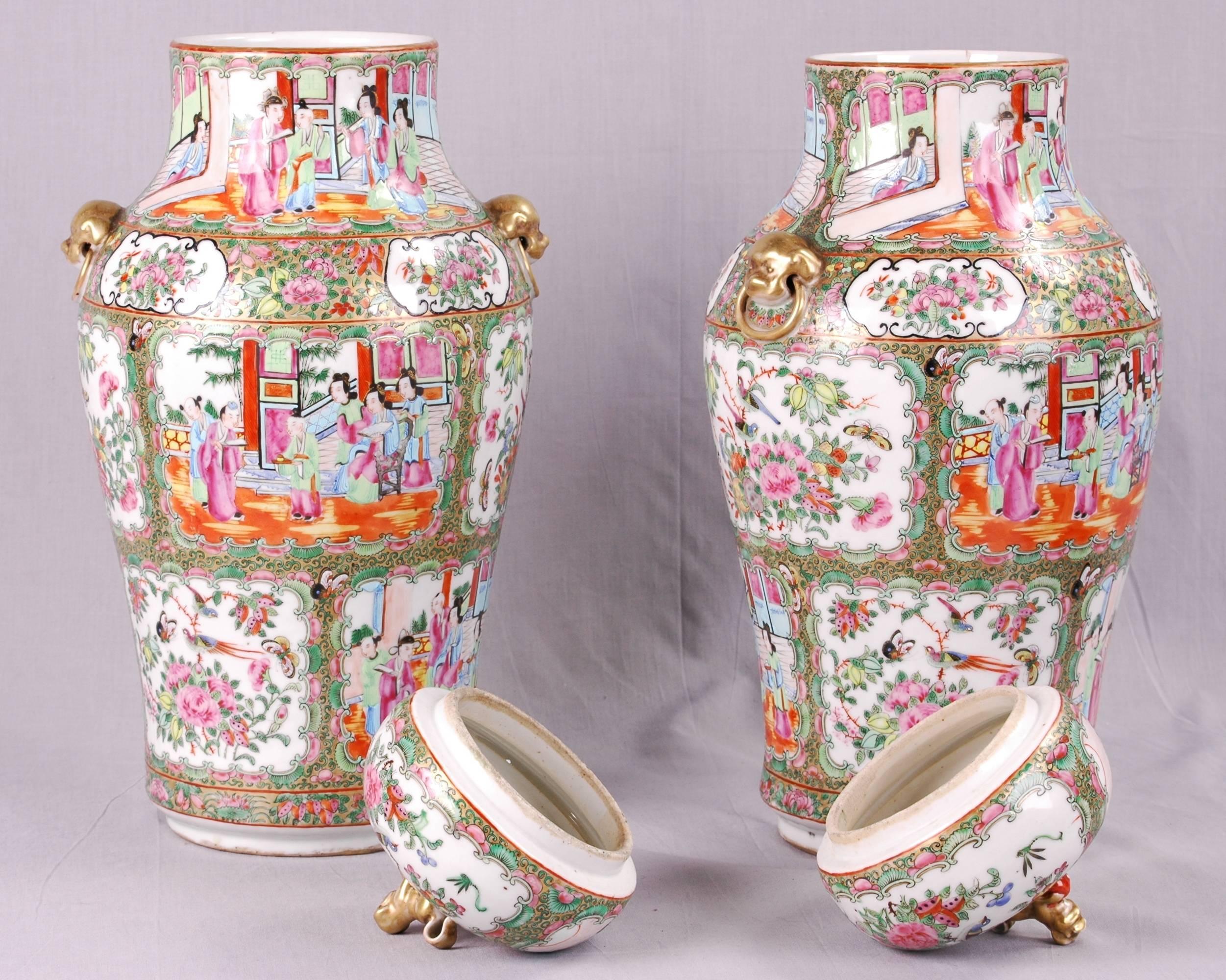 Chinese Export Pair of Chinese Rose Medallion Lidded Vases For Sale