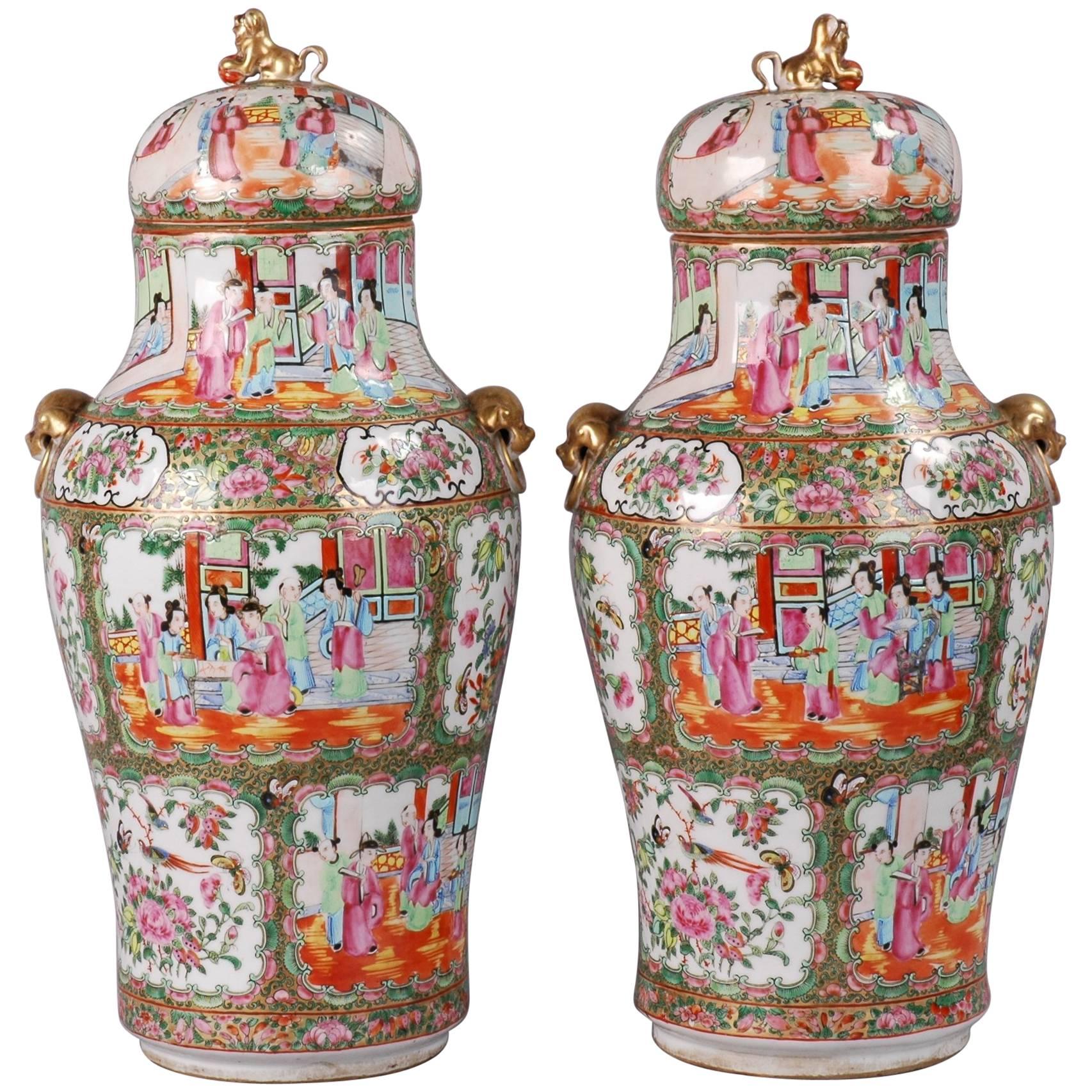 Pair of Chinese Rose Medallion Lidded Vases For Sale