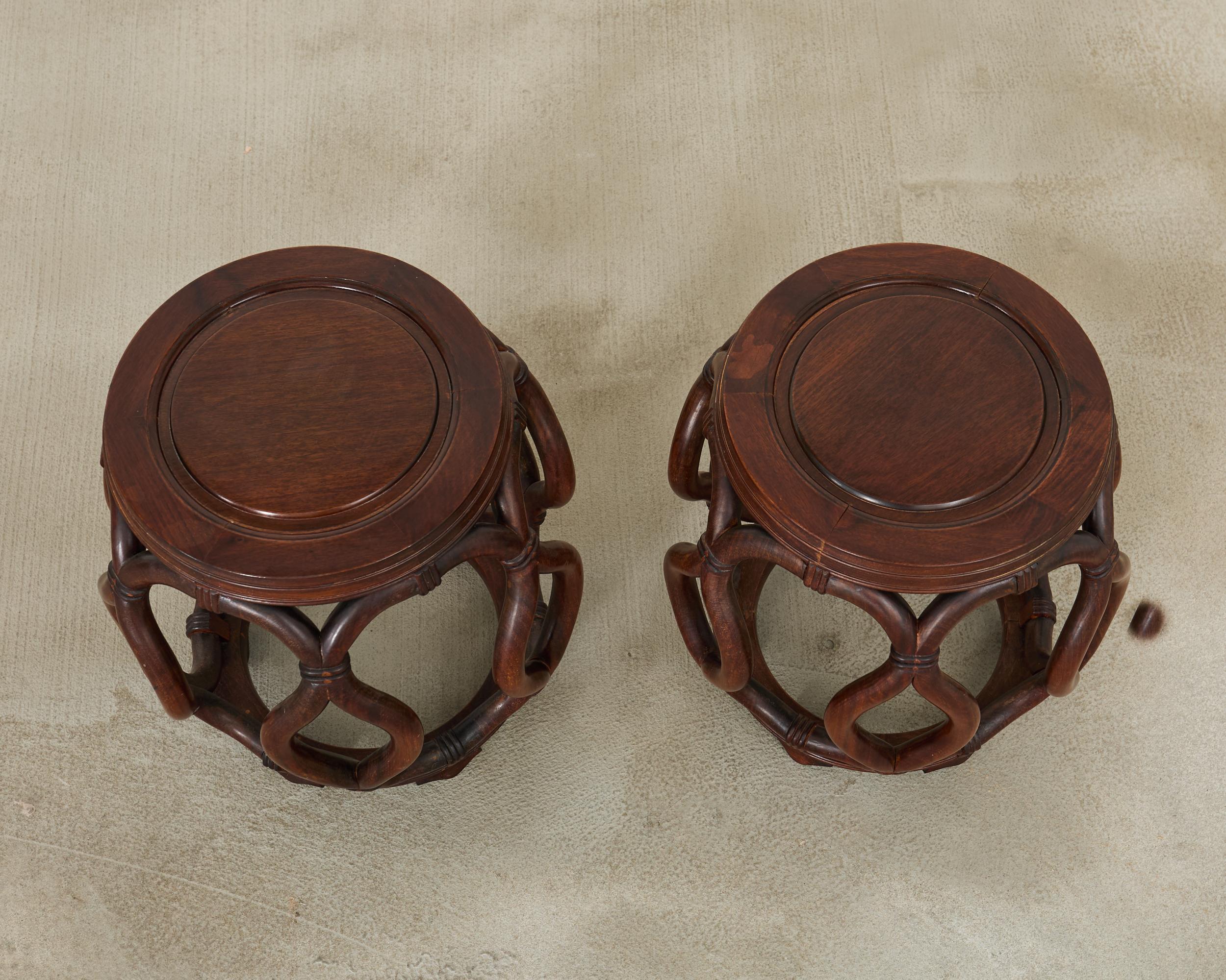 Fait main Paire de tabourets ou tables à boire en palissandre de Chine en vente