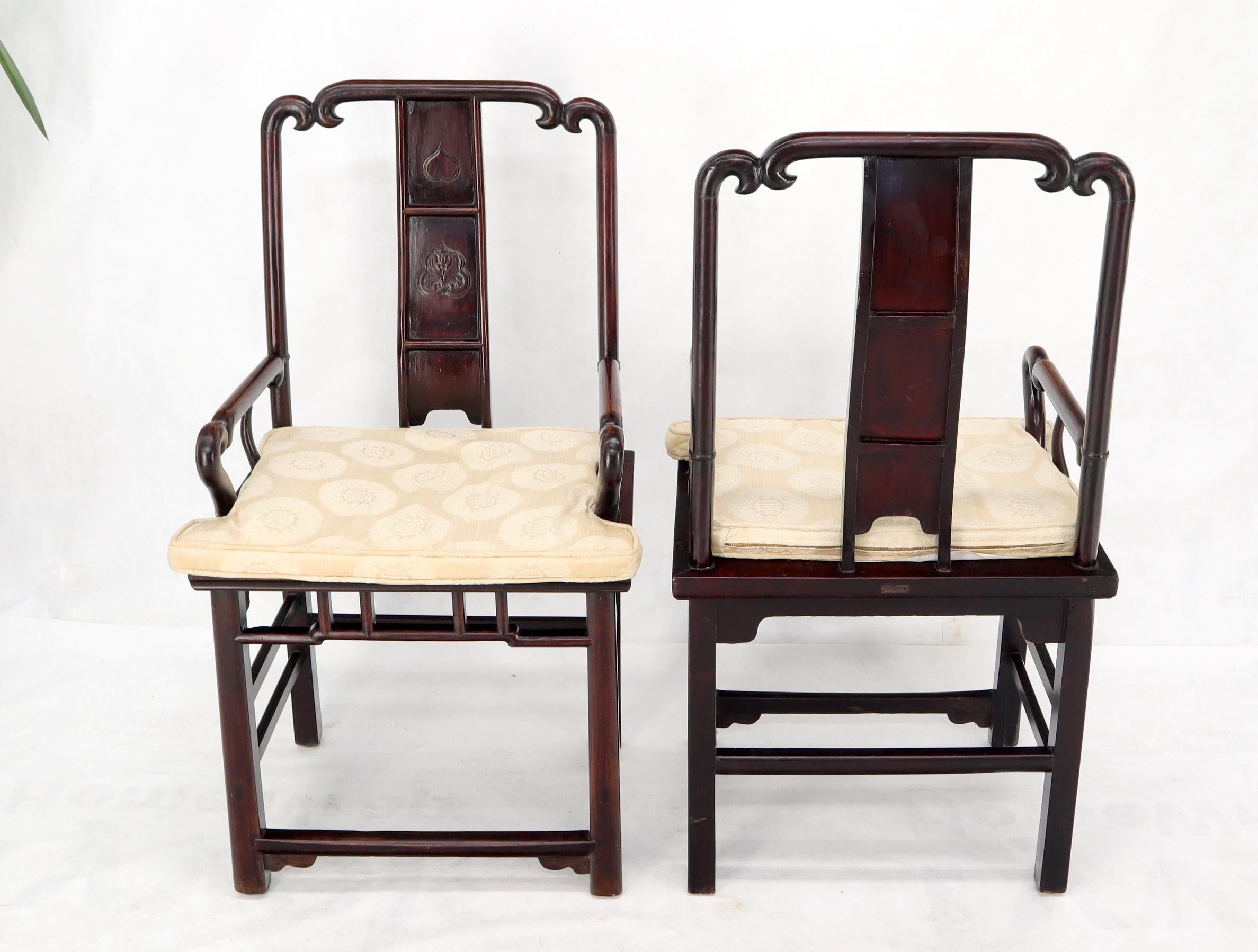 Pair of Chinese Rosewood Nicely Carved Arm Side Chairs For Sale 7