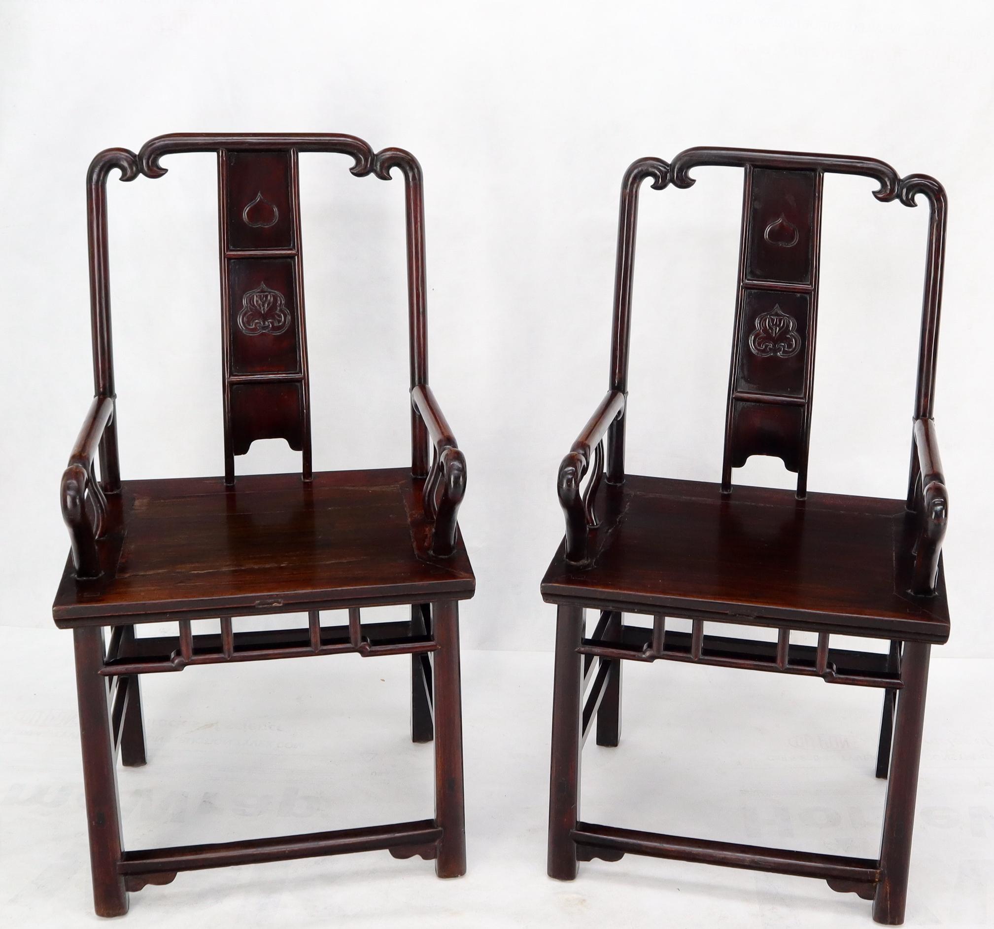 Pair of Chinese Rosewood Nicely Carved Arm Side Chairs For Sale 4