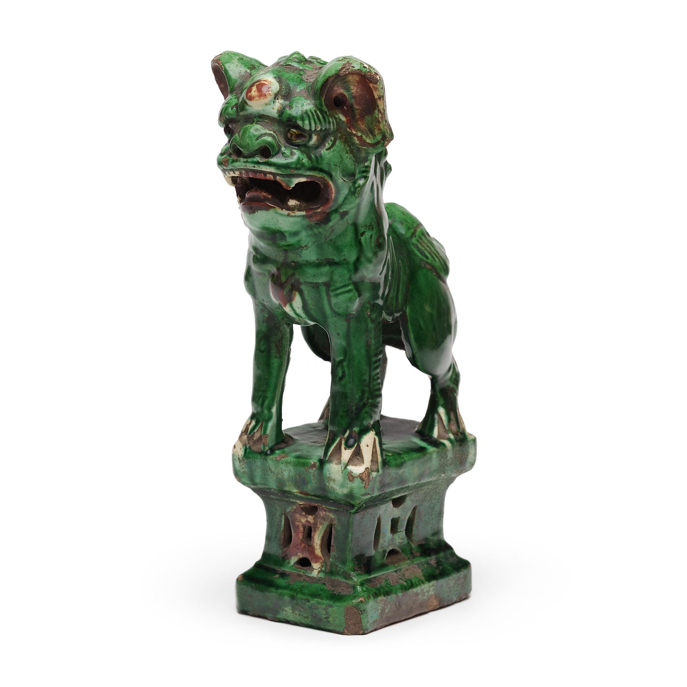 Qing Pair of Chinese Sancai Fu Lion Protectors, c. 1850 For Sale