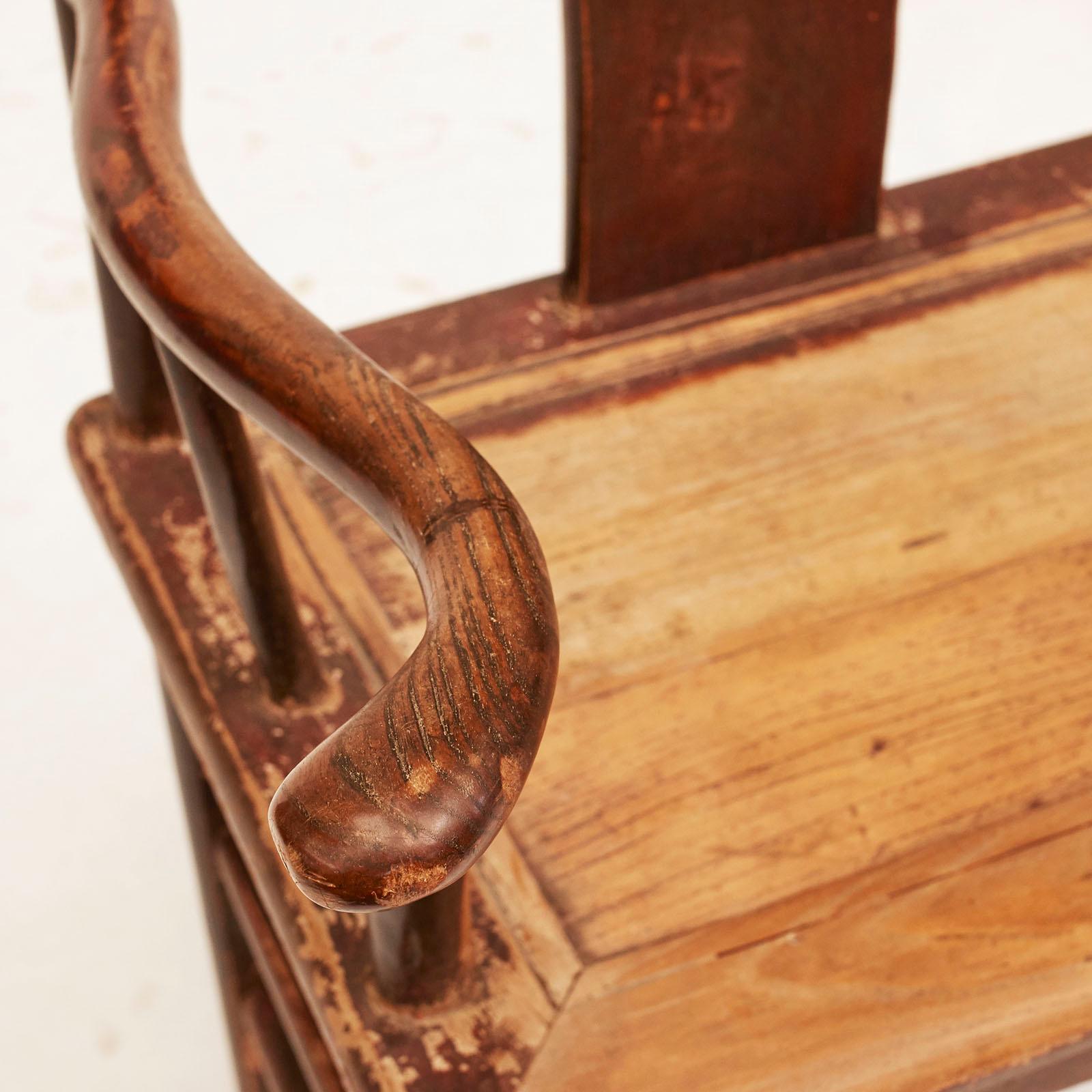 Laqué Paire de fauteuils d'érudits chinois, vers 1800 en vente