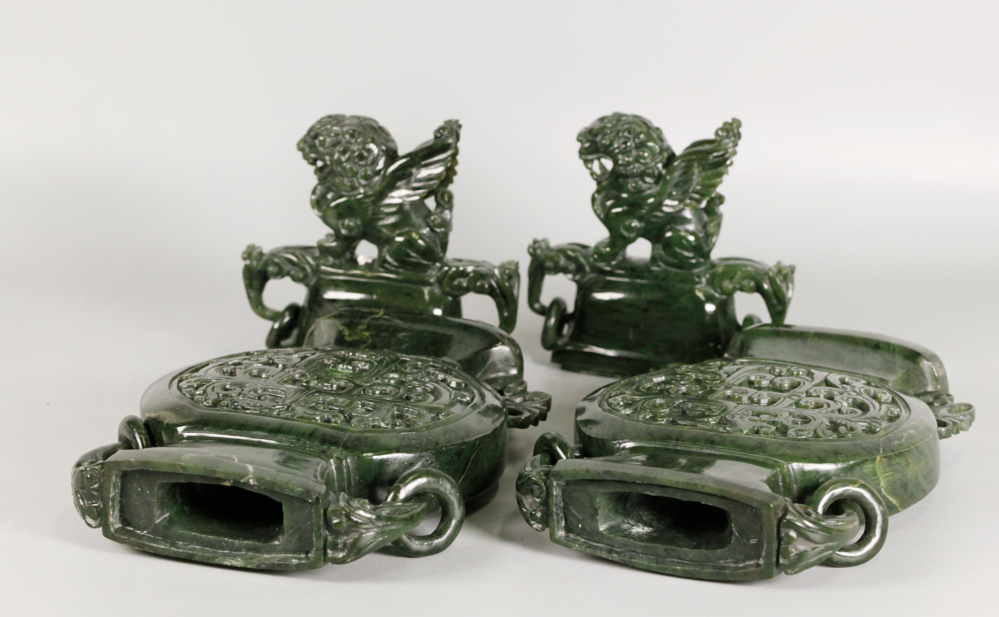 Chinois Paire de vases chinois en jade couleur spinach en vente