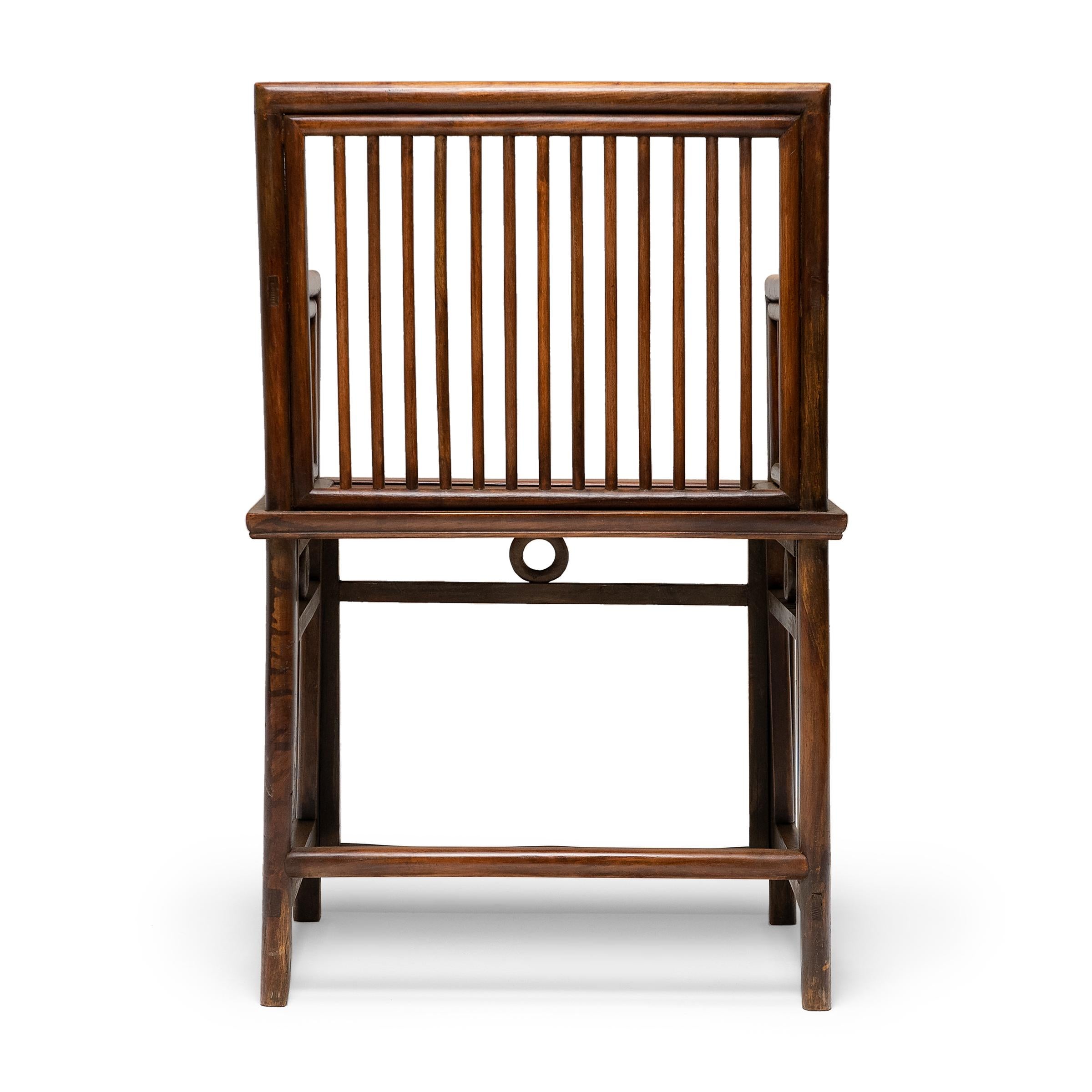 Hardwood Pair of Chinese Spindleback Rose Chairs, c. 1850 For Sale
