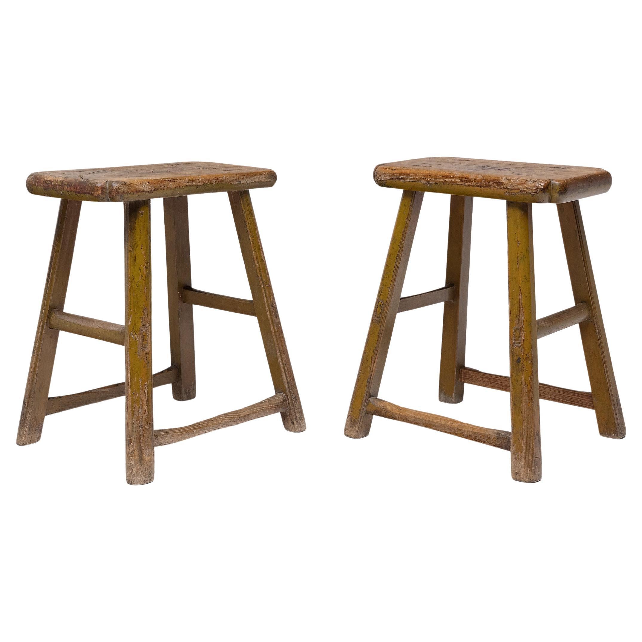Pareja de taburetes chinos de patio de patas extendidas, c. 1900 en venta