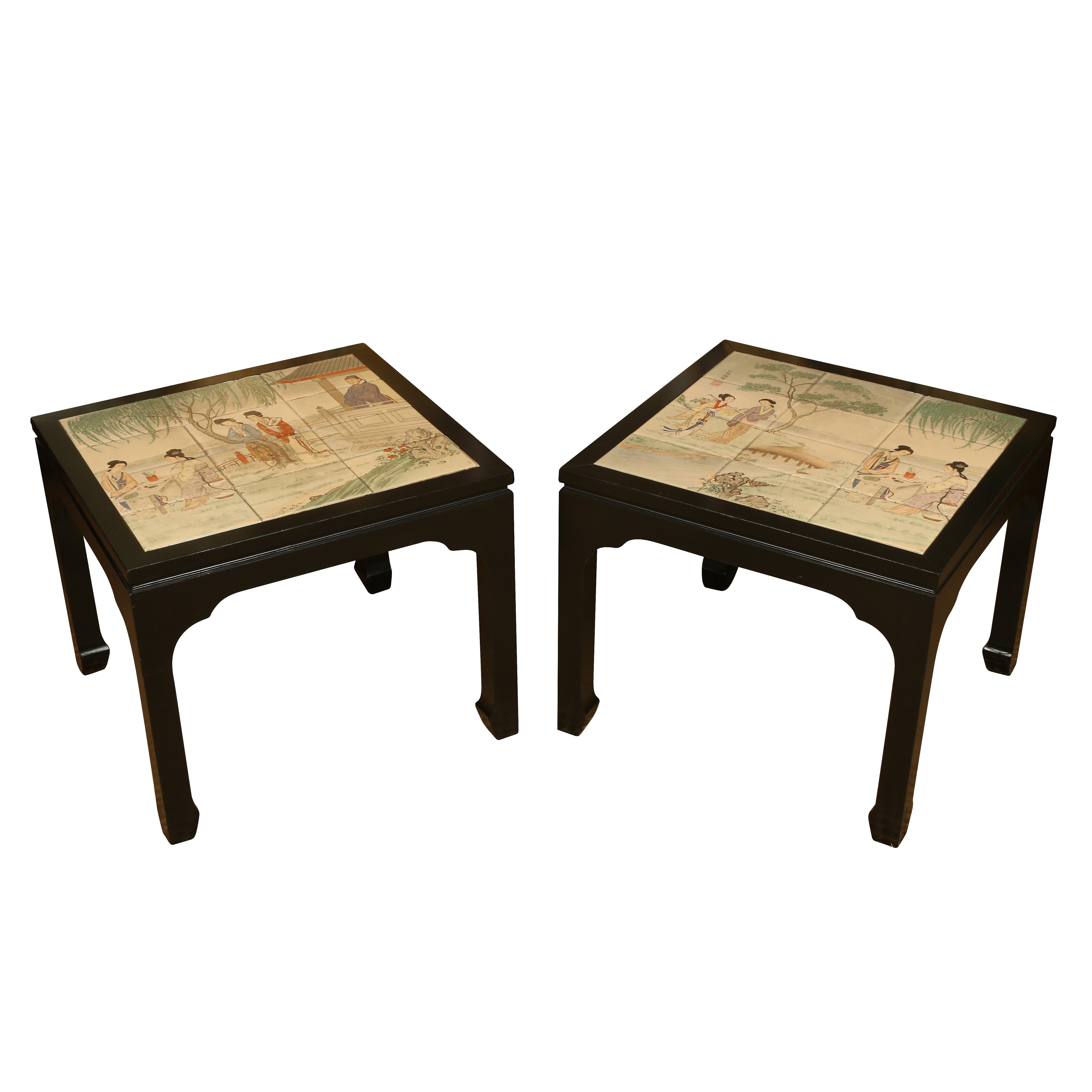 Paire de tables d'appoint en céramique de style chinois avec encastrement Bon état - En vente à Locust Valley, NY