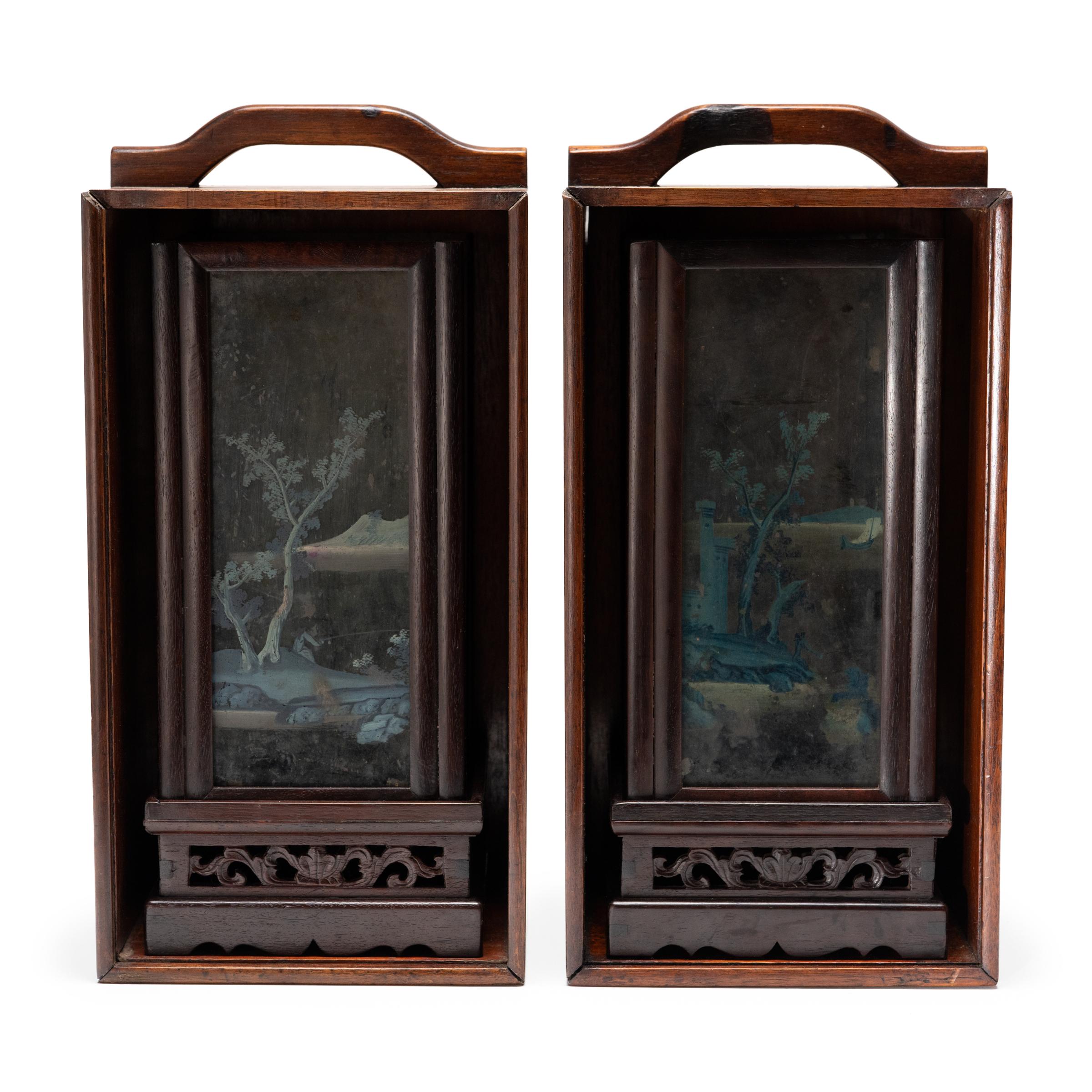 Pair of Chinese Table Lanterns with Carrying Cases, c. 1800 In Good Condition In Chicago, IL