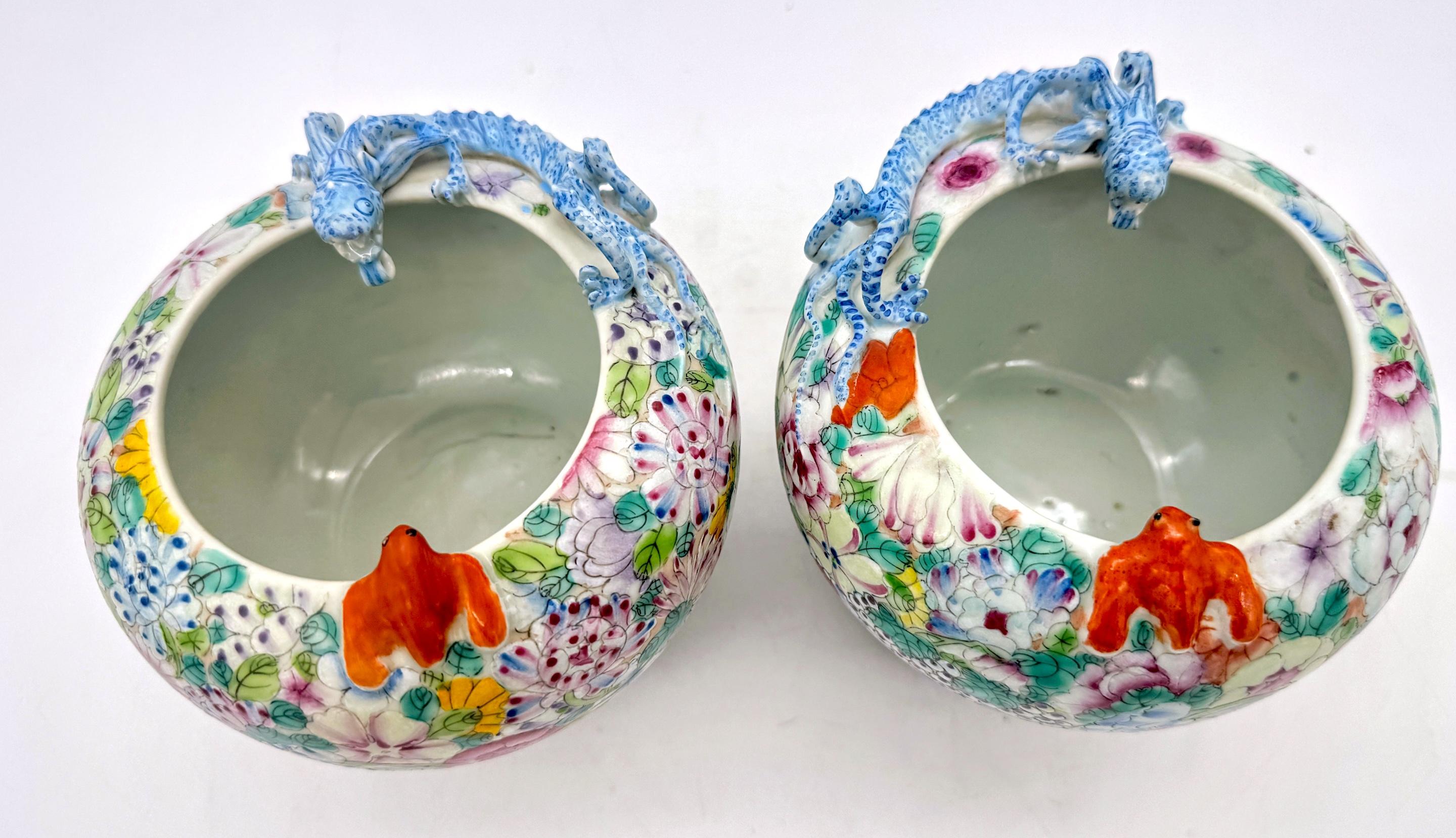 Pair of Chinese Thousand Flowers Porcelain Figural Vases For Sale 2