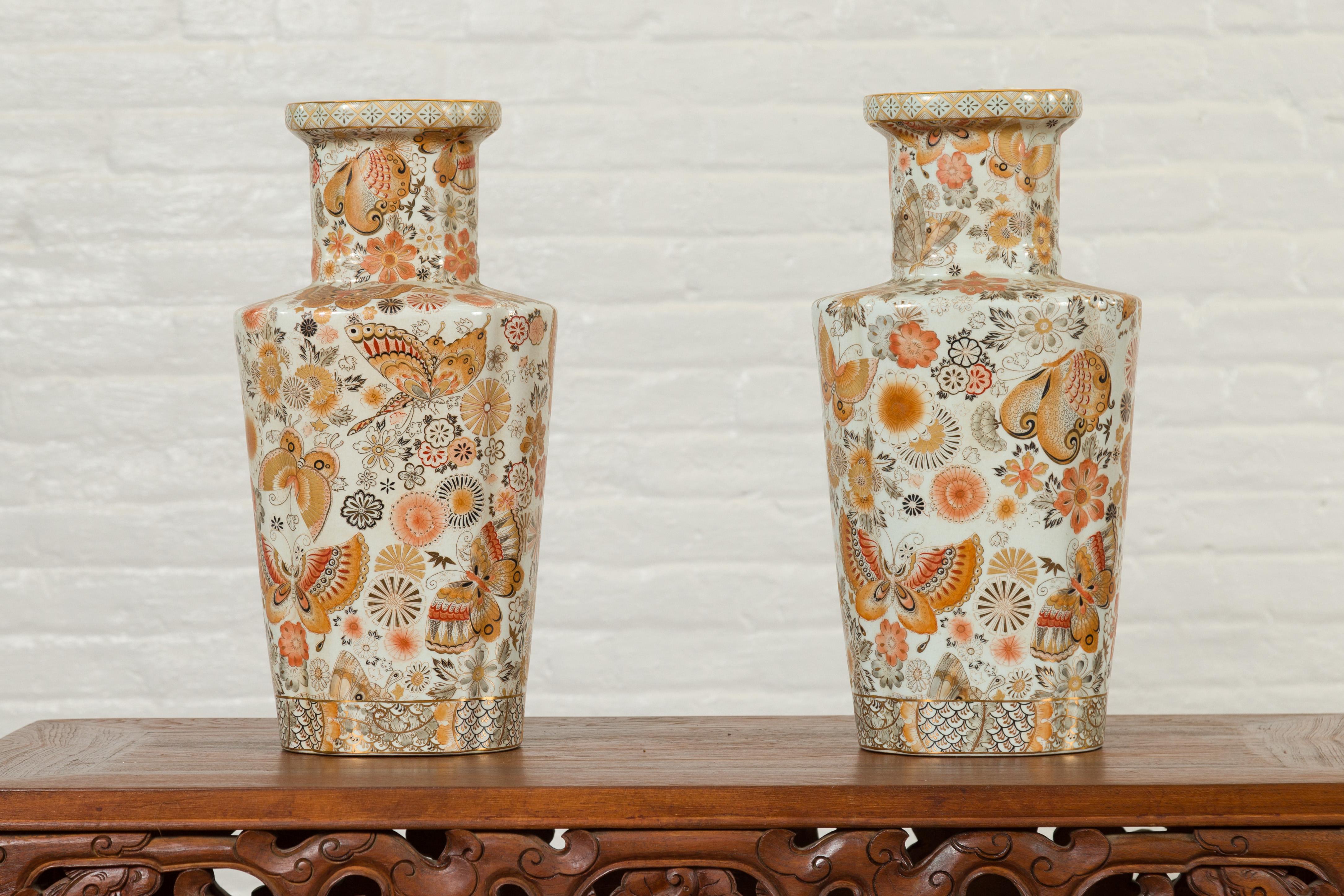 Pair of Chinese Vintage Japanese Kutani Style Vases with Flowers and Butterflies In Good Condition In Yonkers, NY