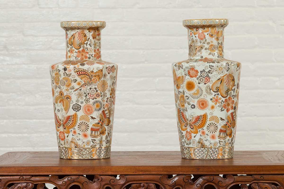 Pair of Chinese Vintage Japanese Kutani Style Vases with Flowers and Butterflies In Good Condition For Sale In Yonkers, NY