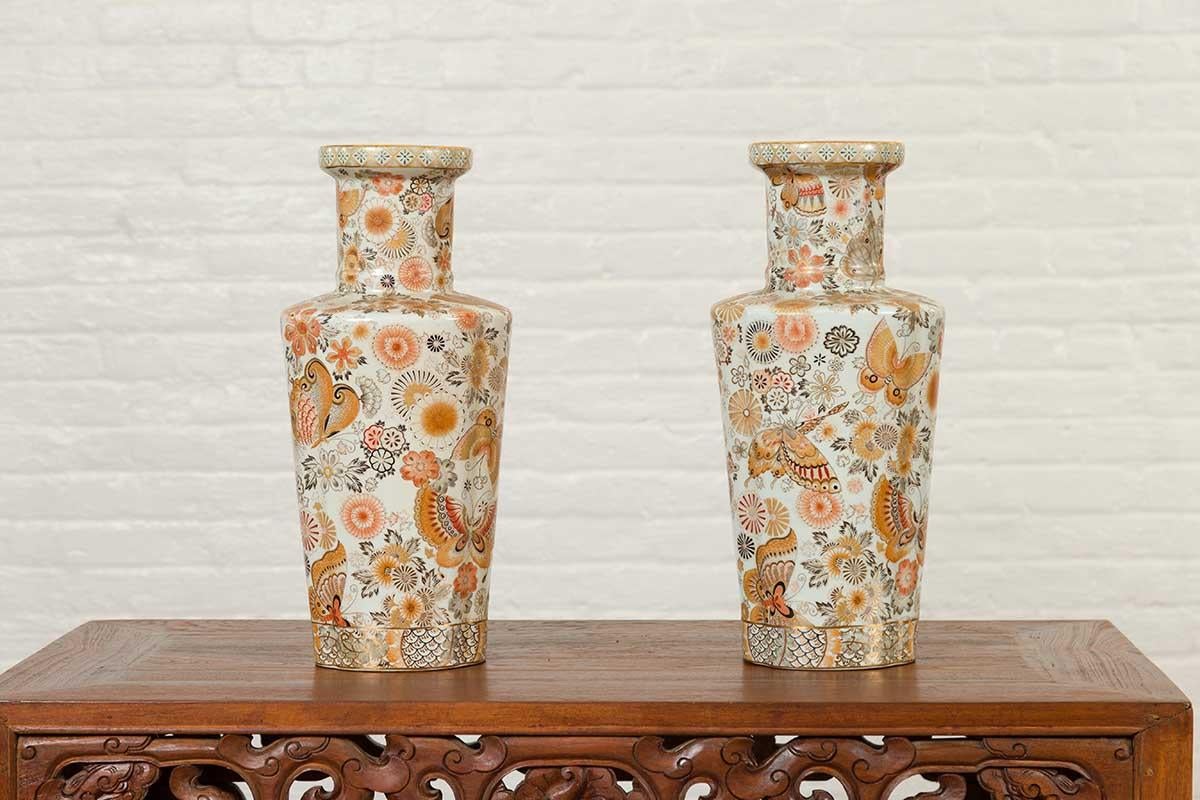 20th Century Pair of Chinese Vintage Japanese Kutani Style Vases with Flowers and Butterflies For Sale
