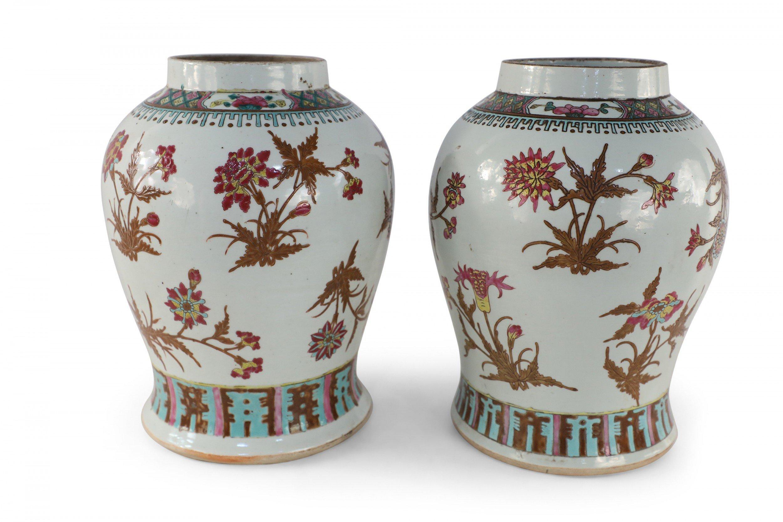 Chinese Export Pair of Chinese White and Maroon Floral Motif Porcelain Vases For Sale