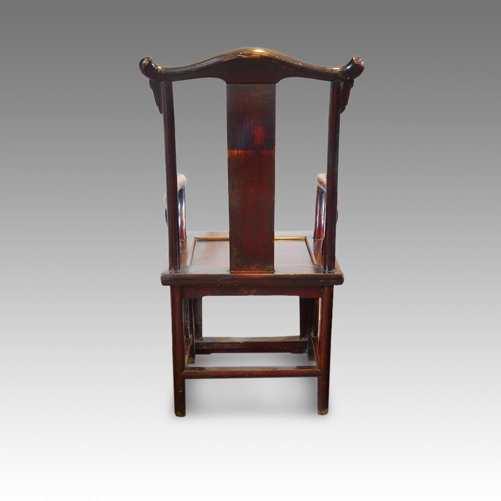 Mid-19th Century Pair of Chinese yoke back armchairs