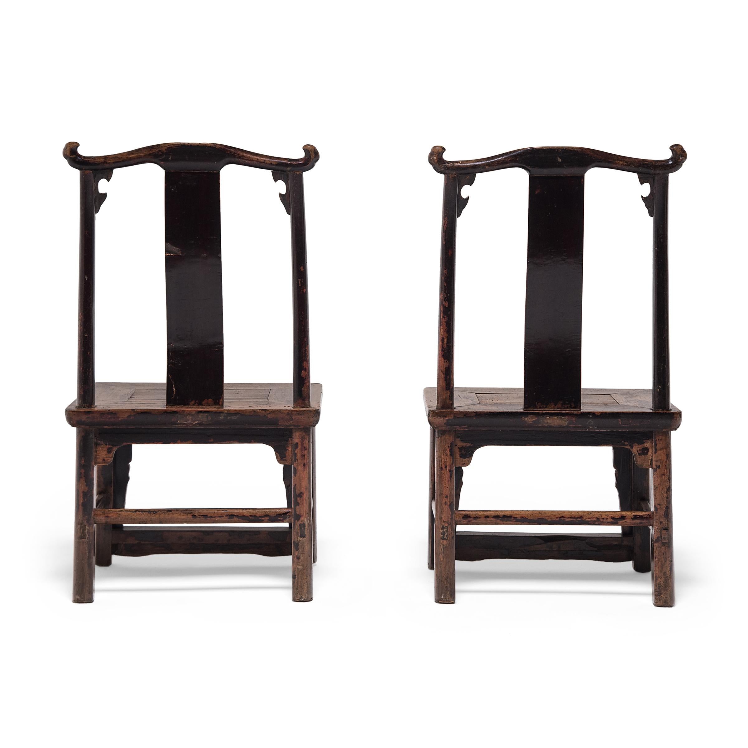 Qing Pair of Chinese Yokeback Children's Chairs, c. 1850 For Sale