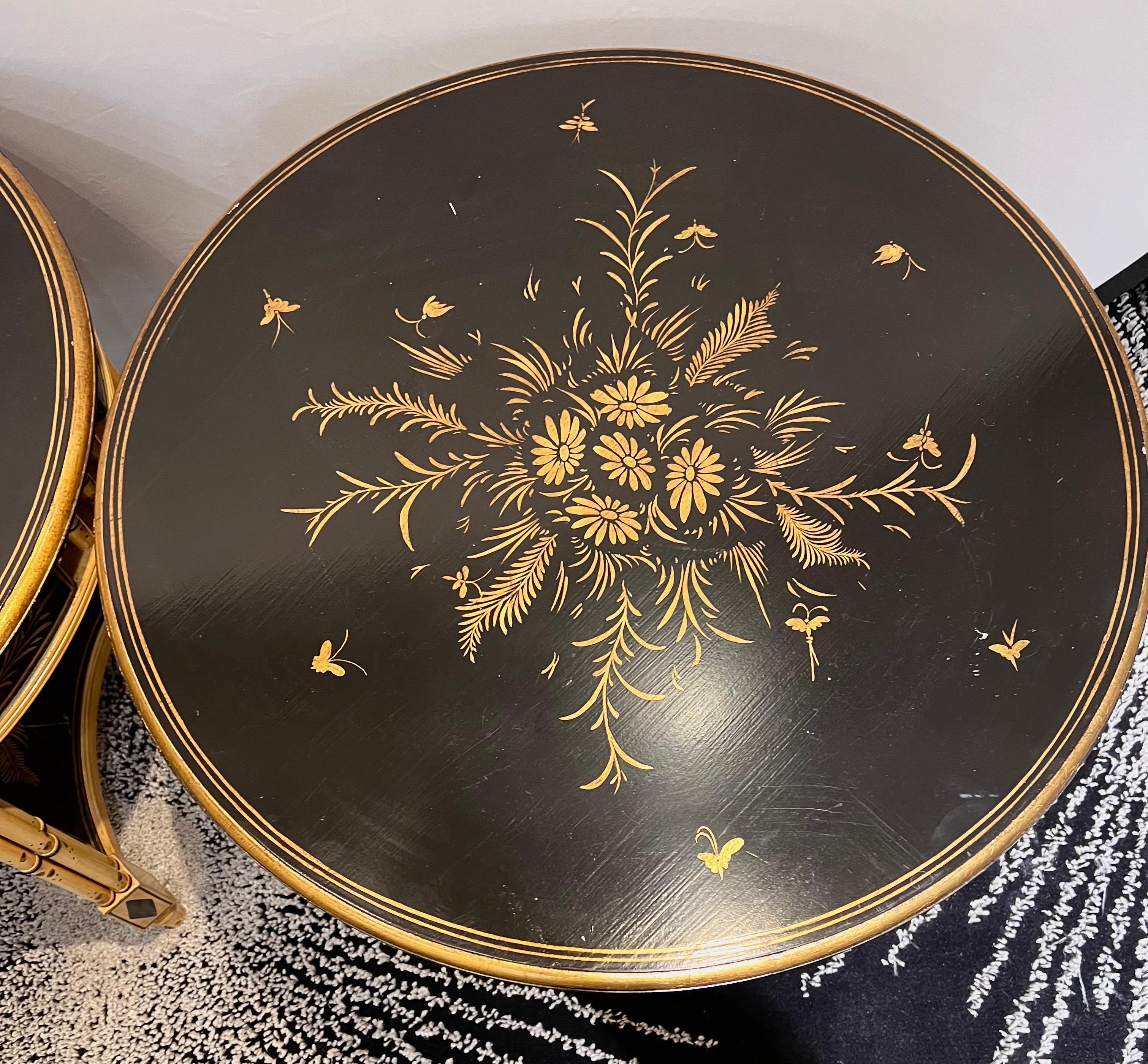 Chinese Pair of Chinoiserie Black Lacquered and Gold Faux Bamboo Round Tables For Sale