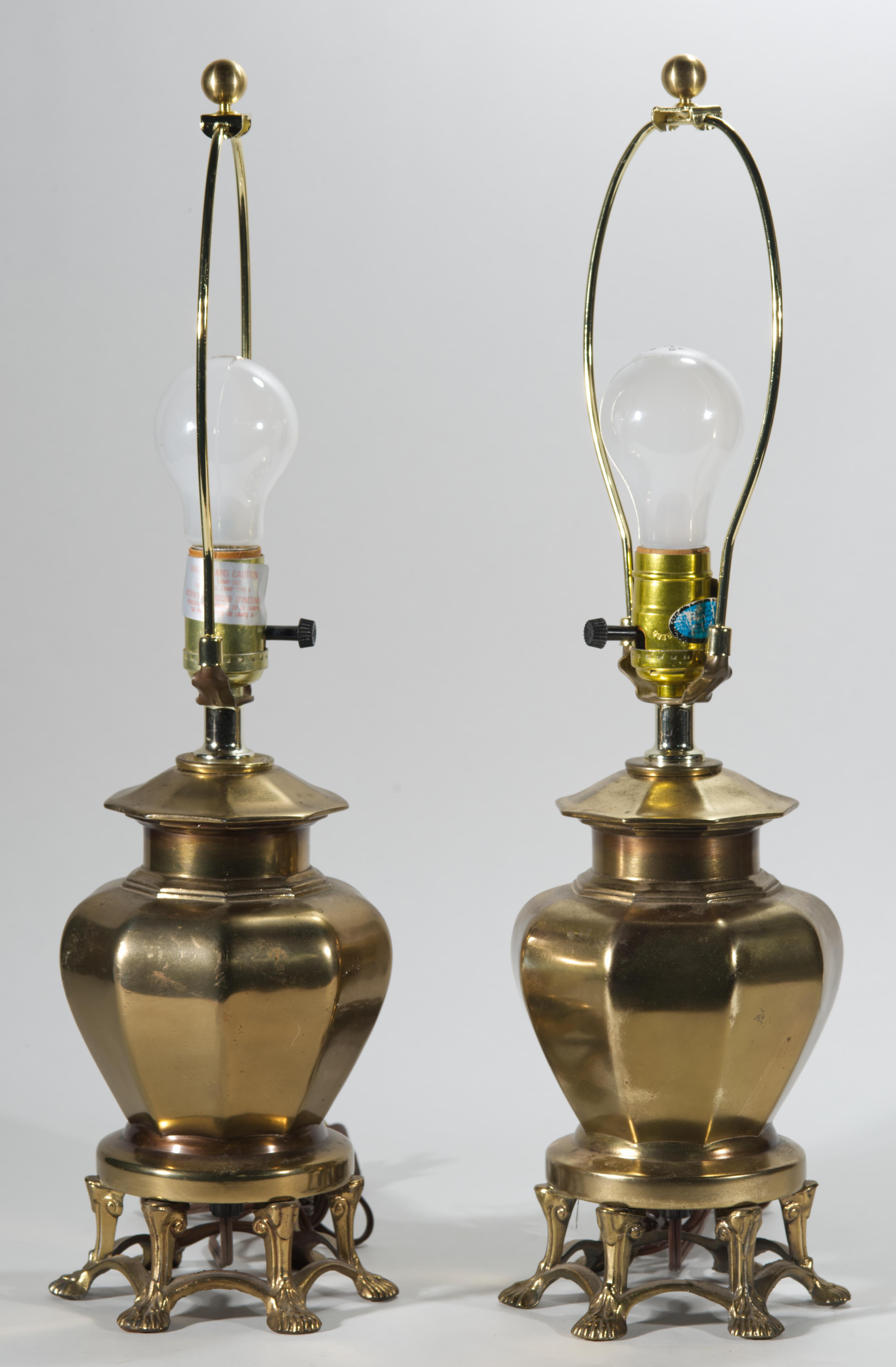 Pair of Chinoiserie Bronze Ginger Jar Urn Table Lamps on Claw Foot Bases For Sale 1