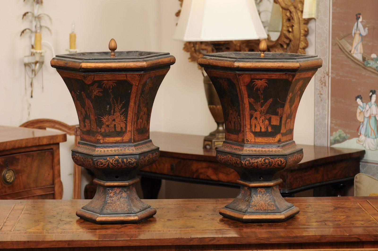 Pair of Chinoiserie Decorated Tole Urns, Late 19th Century For Sale 1