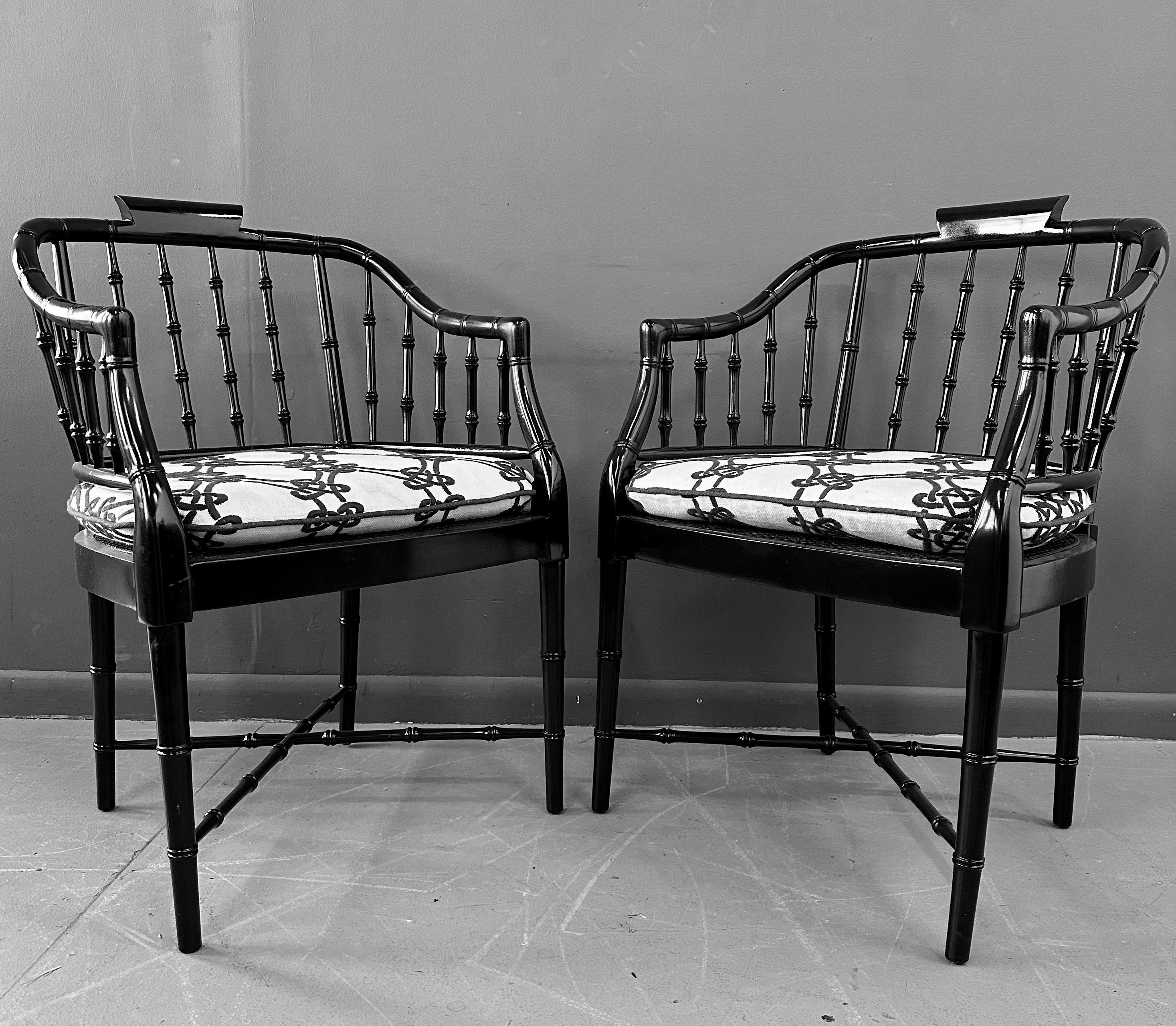 Pair of Chinoiserie Hollywood Regency Faux Bamboo Armchairs in Black by Baker For Sale 1