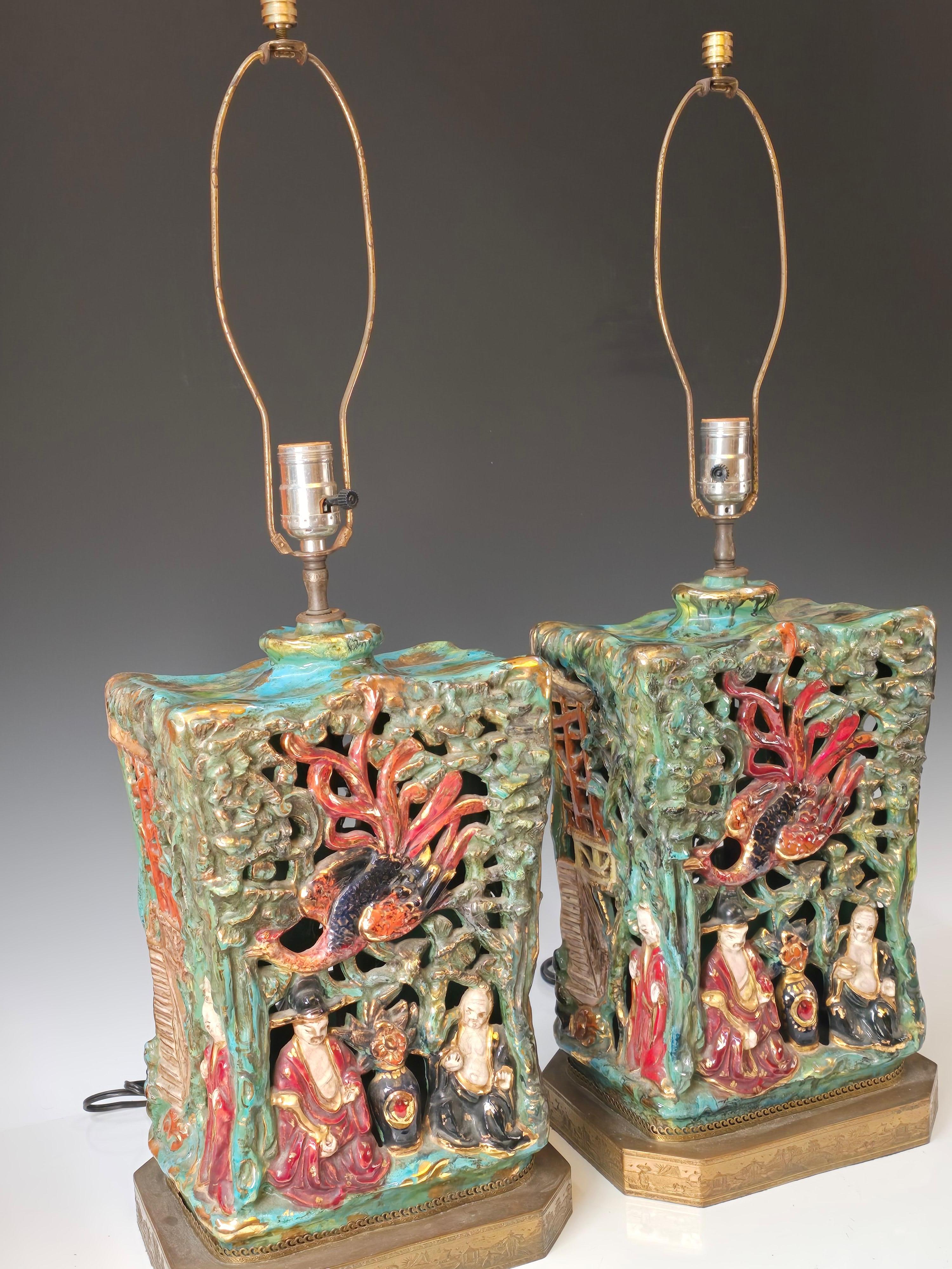 Hollywood Regency Paire de lampes en majolique de style Chinoiserie d'Eugenio Pattarino en vente