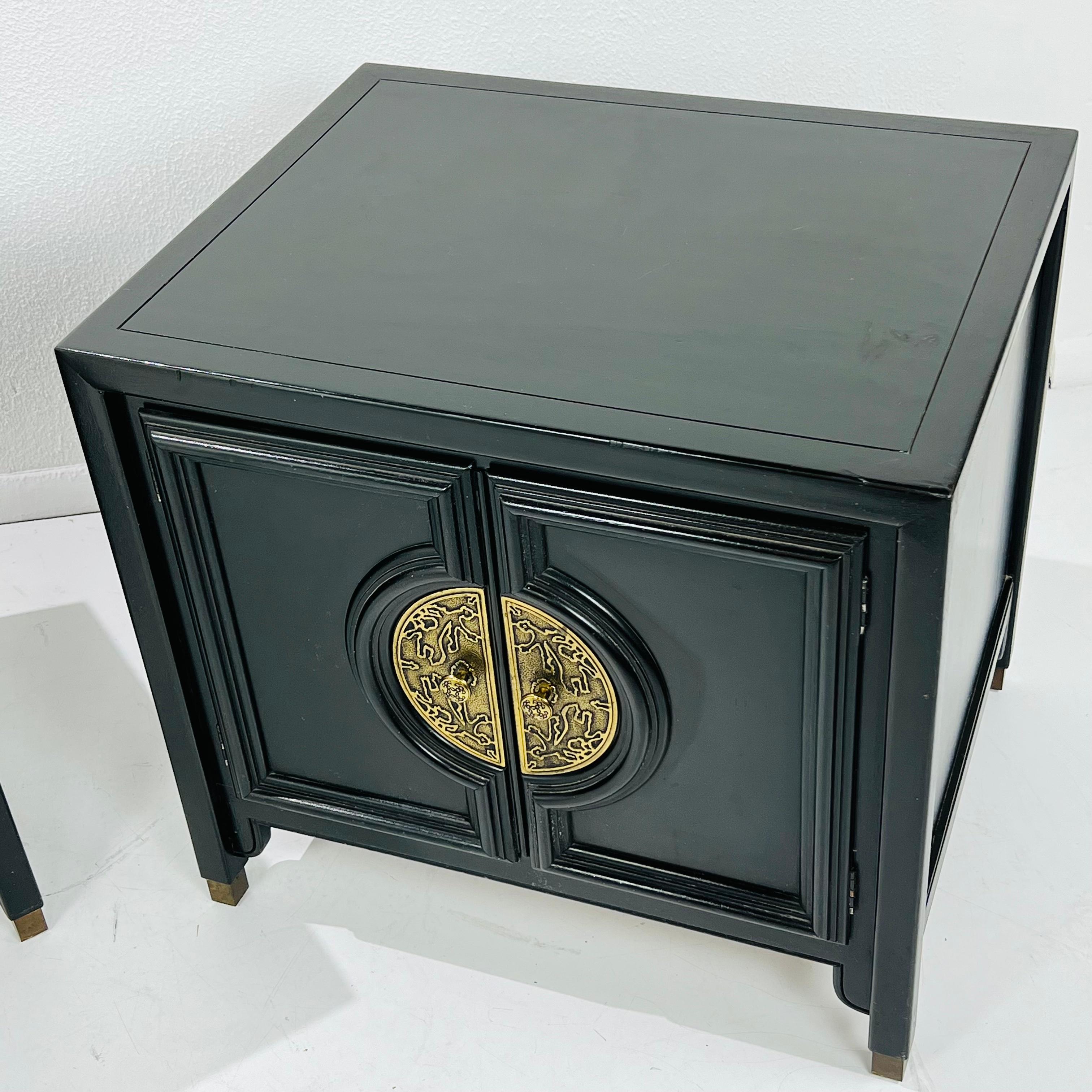 Pair of Chinoiserie Nightstands by Century Furniture For Sale 2