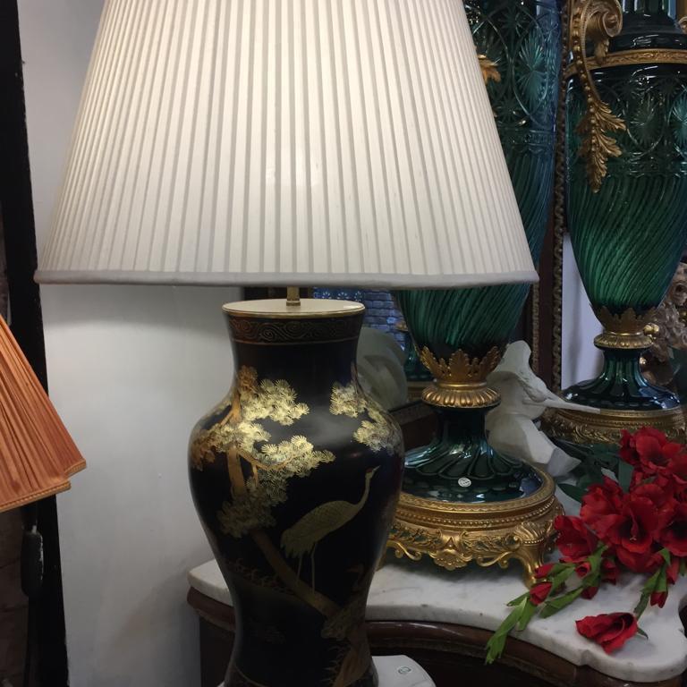 Chinese Pair of Chinoiserie Papier Mâché Shaped Table Lamps