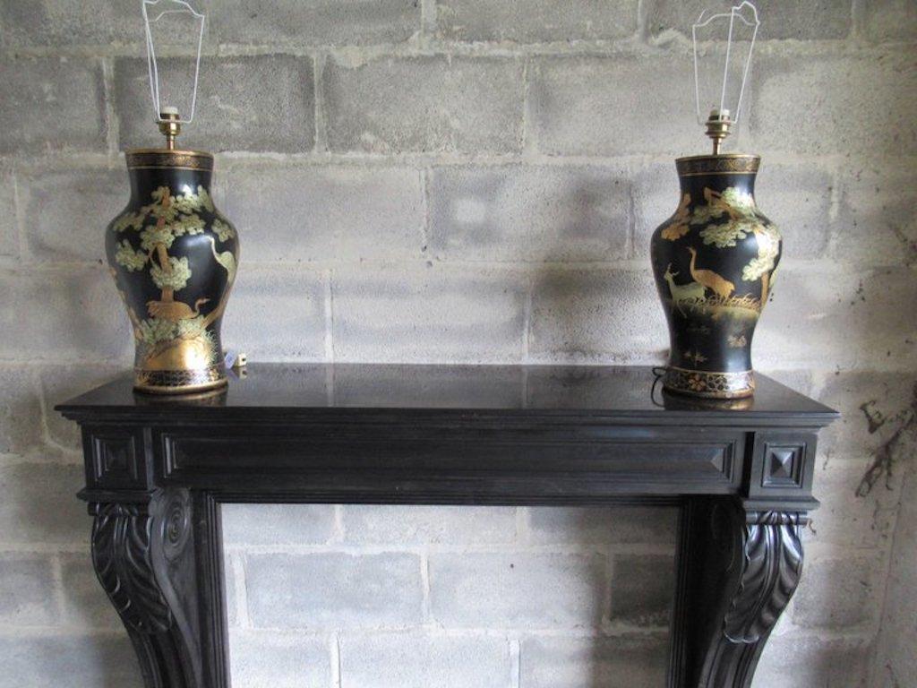 20th Century Pair of Chinoiserie Papier Mâché Shaped Table Lamps