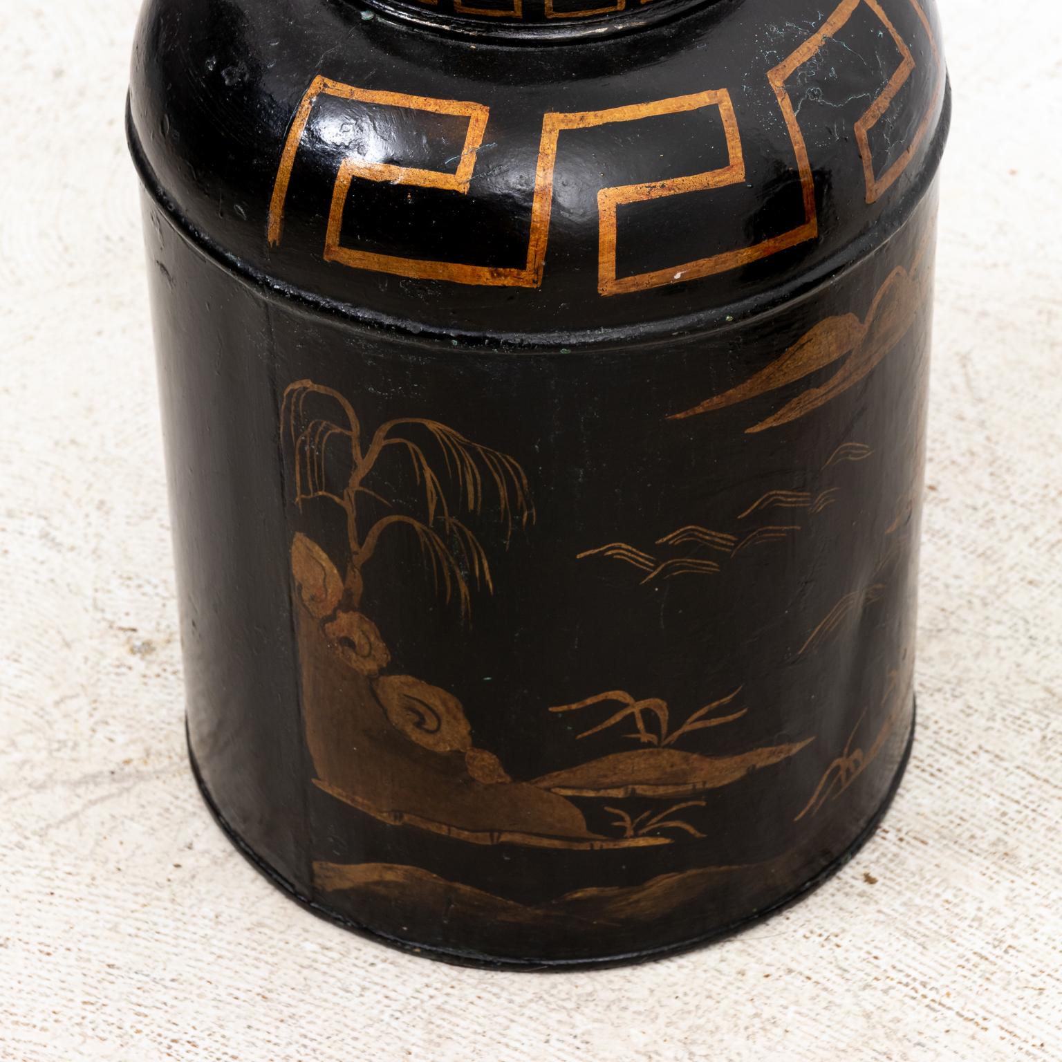 20th Century Pair of Chinoiserie Style Table Lamps