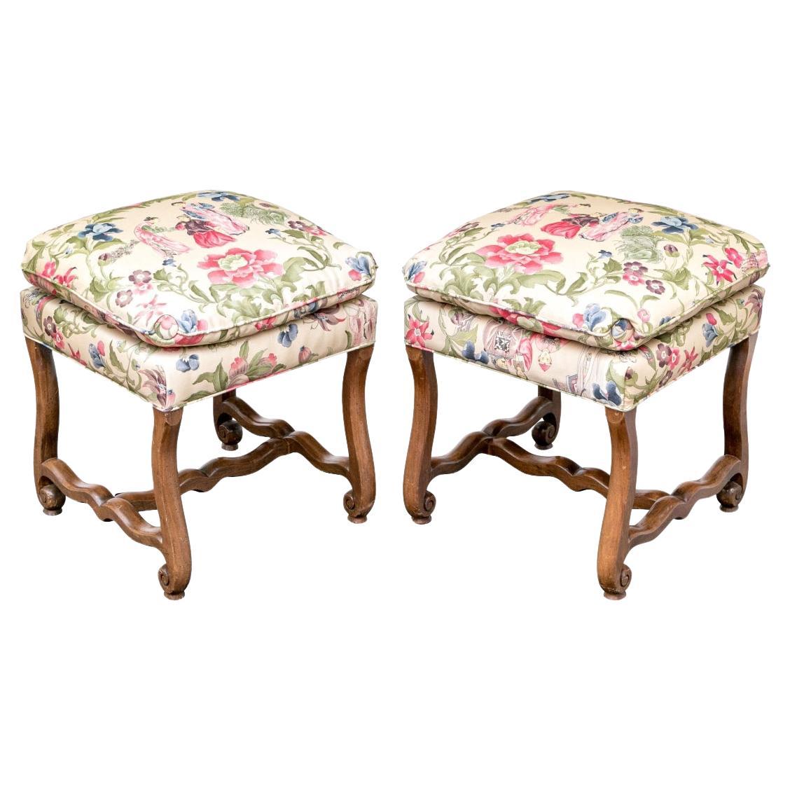 Chinoiserie-Paar  Gepolsterte Louis XIV.-Bänke aus Nussbaumholz