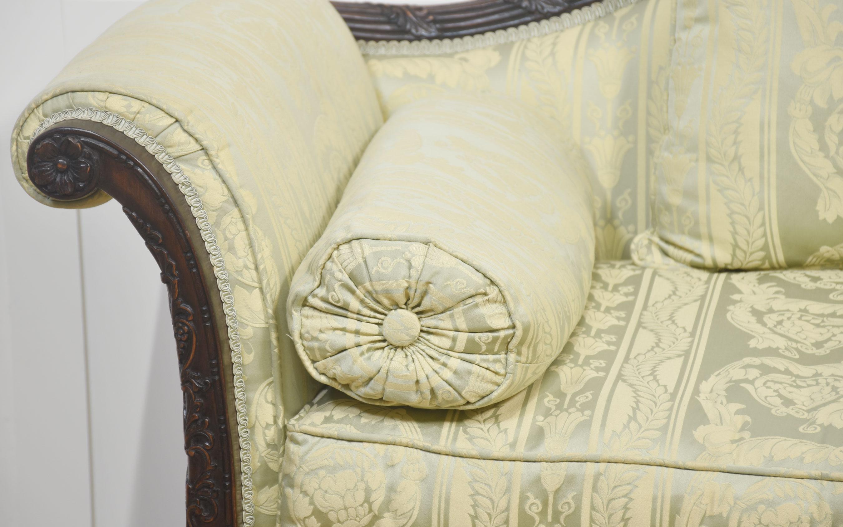Pair of Chippendale revival settees For Sale 13
