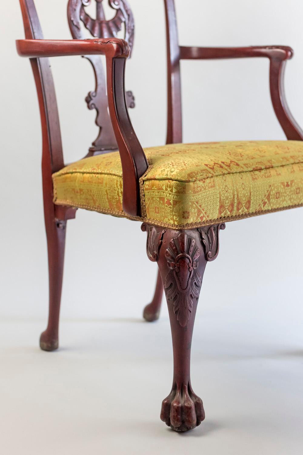 Coppia di poltrone in stile Chippendale in legno laccato rosso, circa 1880 in vendita 3