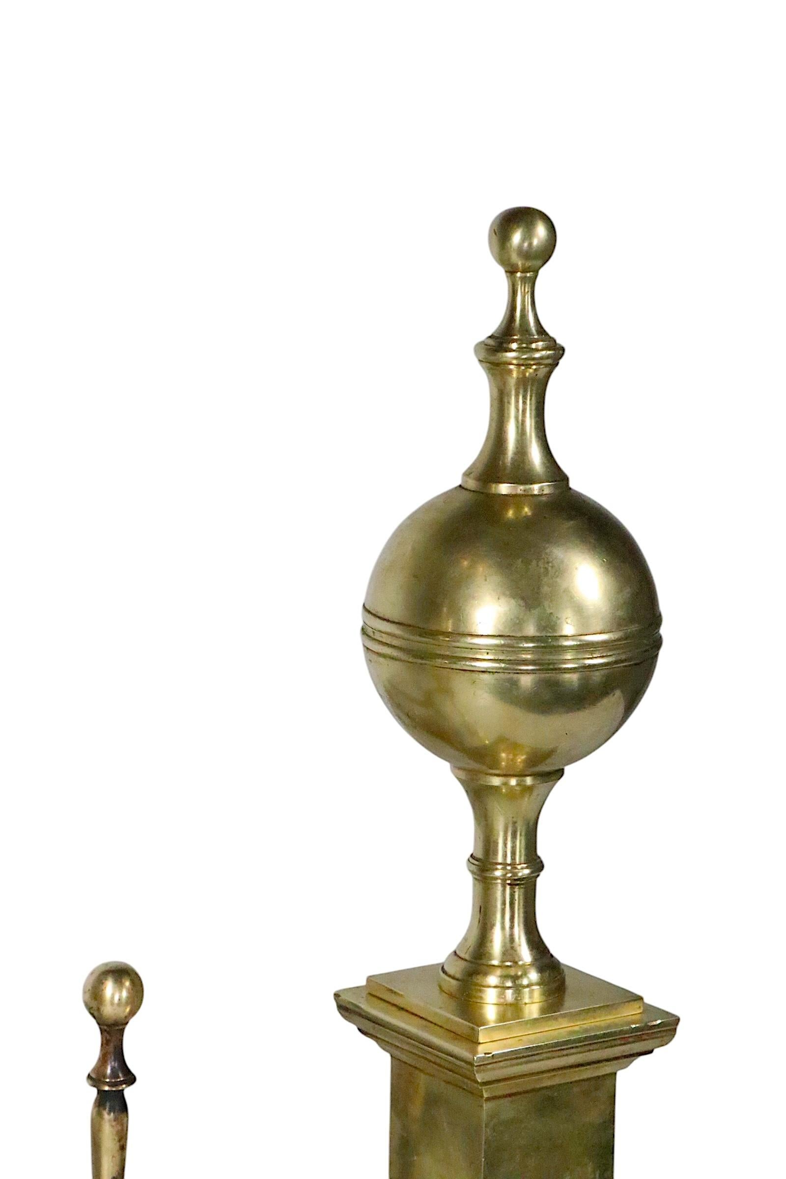Paar Messing-Andirons im Chippendale-Stil, 1900/1930er Jahre (amerikanisch) im Angebot