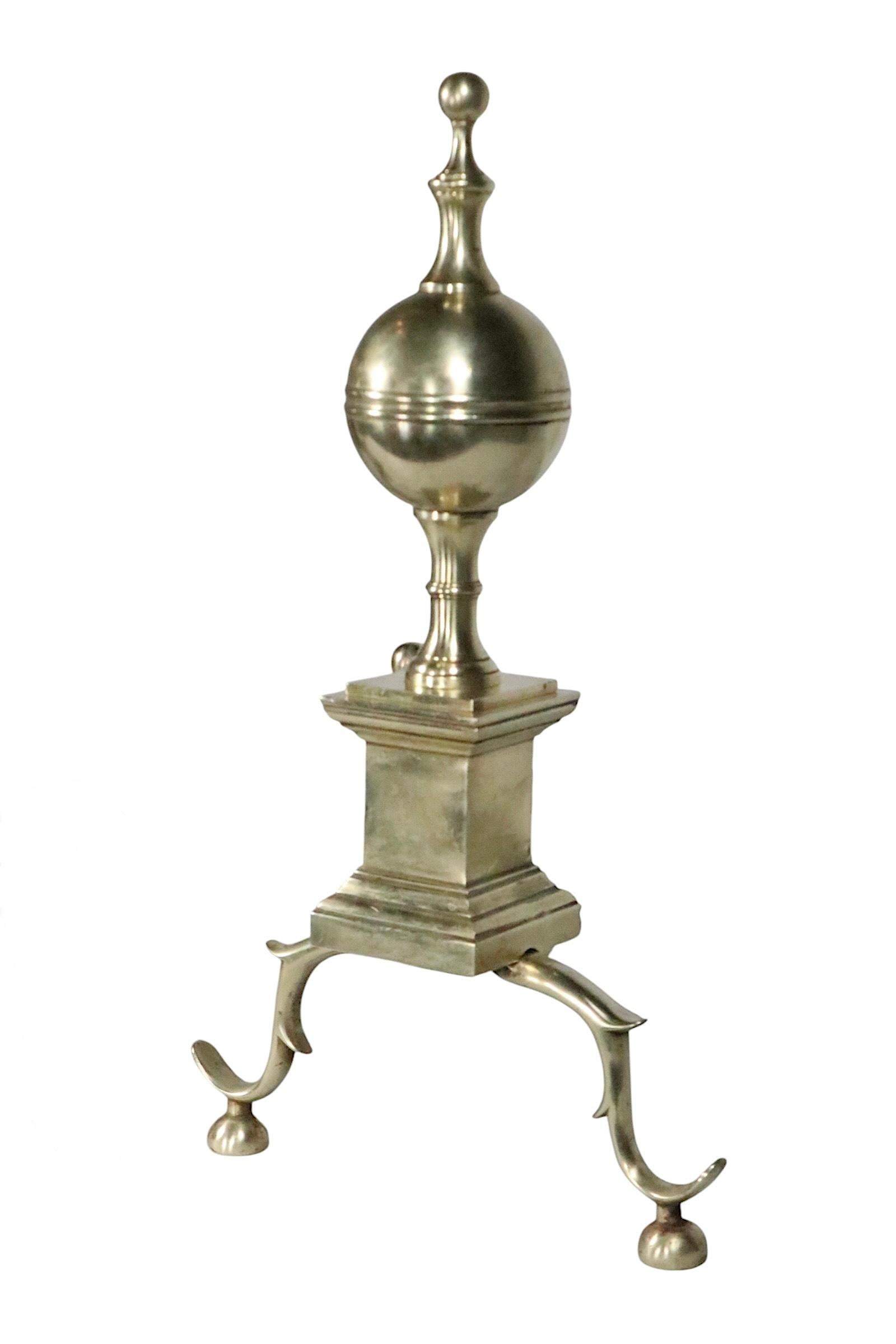 Paar Messing-Andirons im Chippendale-Stil, 1900/1930er Jahre im Angebot 1