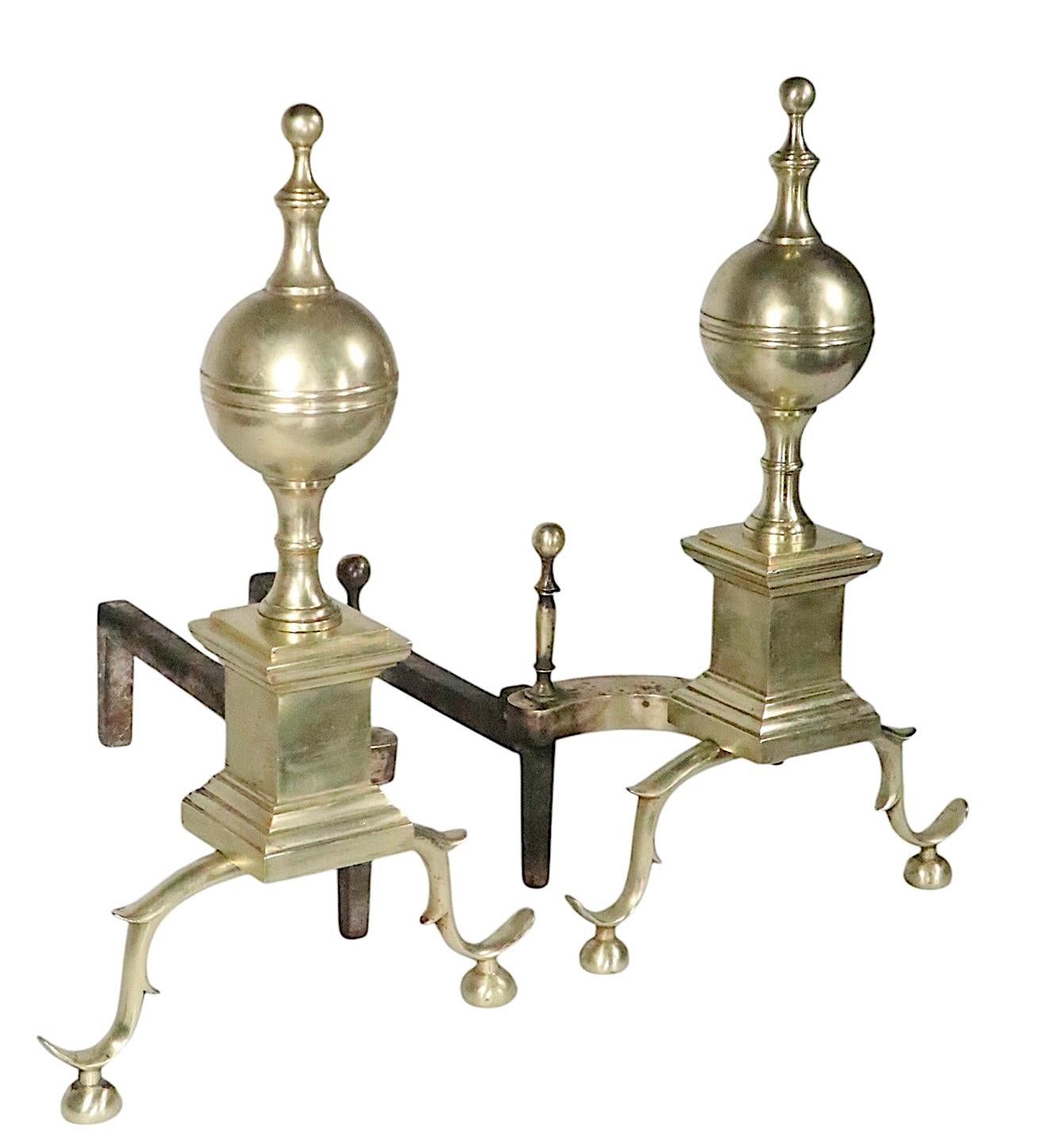 Paar Messing-Andirons im Chippendale-Stil, 1900/1930er Jahre im Angebot 3