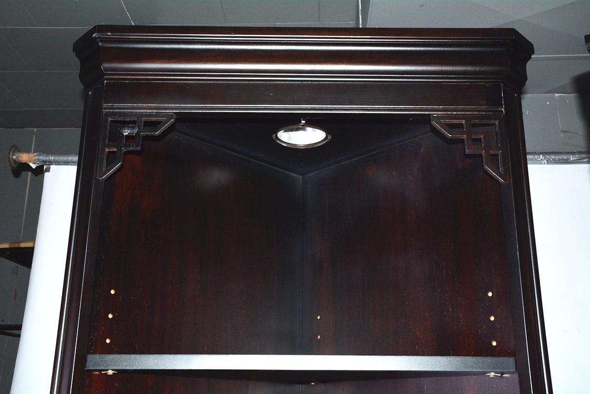 Pair of Chippendale Style Five-Shelf Corner Cupboards In Good Condition For Sale In Sheffield, MA