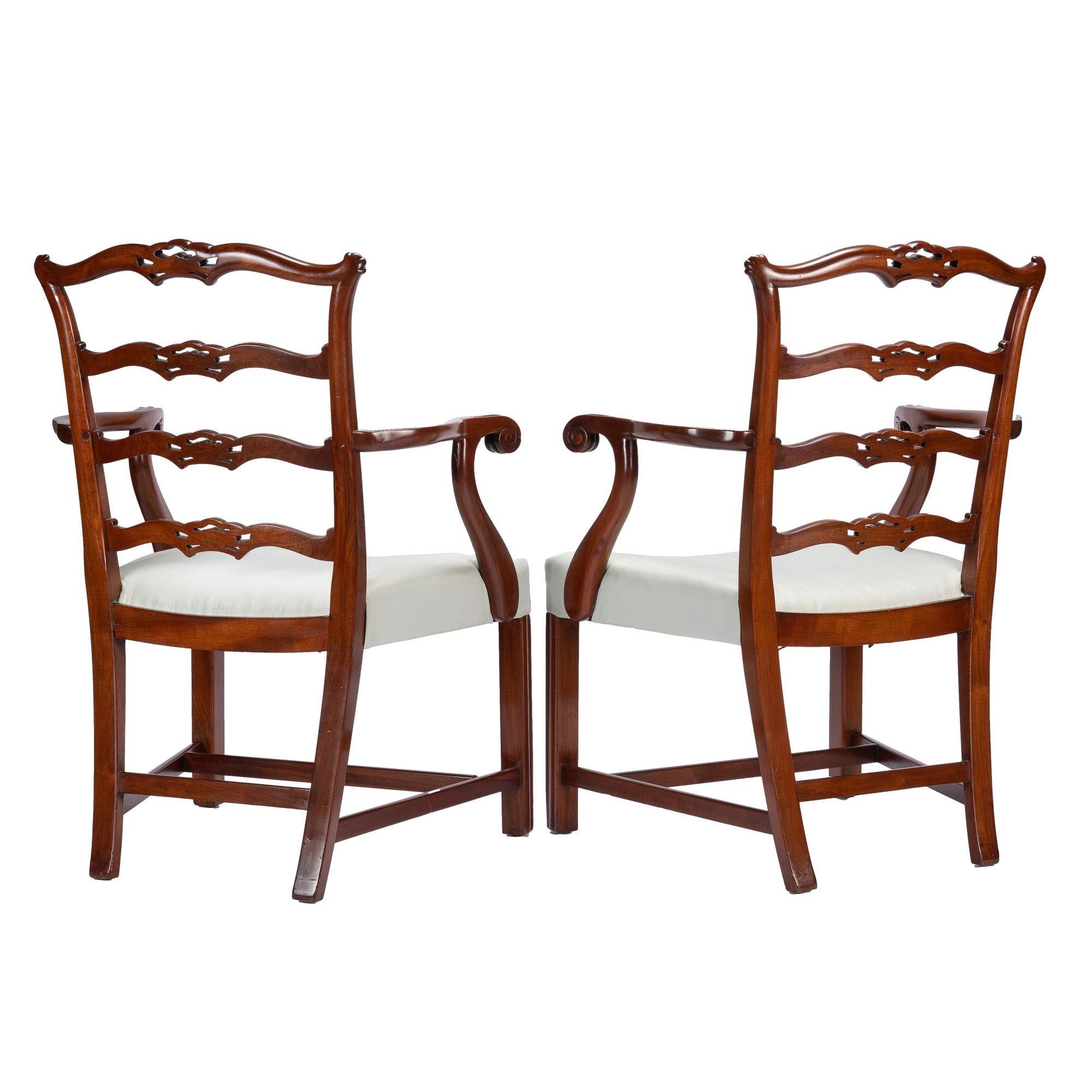Pair of Chippendale style ladder back arm chairs, c. 1930-40 In Good Condition For Sale In Kenilworth, IL