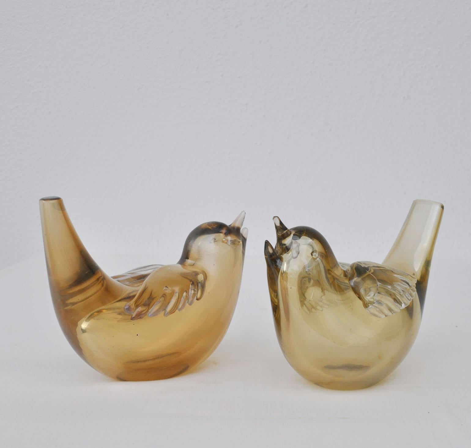 Mid-Century Modern Pair of Birds Sculpture Hand Blown Glass by Tyra Lundgren for Paolo Venini  1940