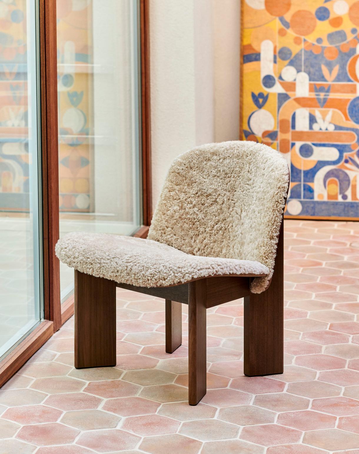 Pair of Chisel Lounge Chairs-Sheepskin Mohawi 21/Lacquered Walnut for Hay For Sale 2
