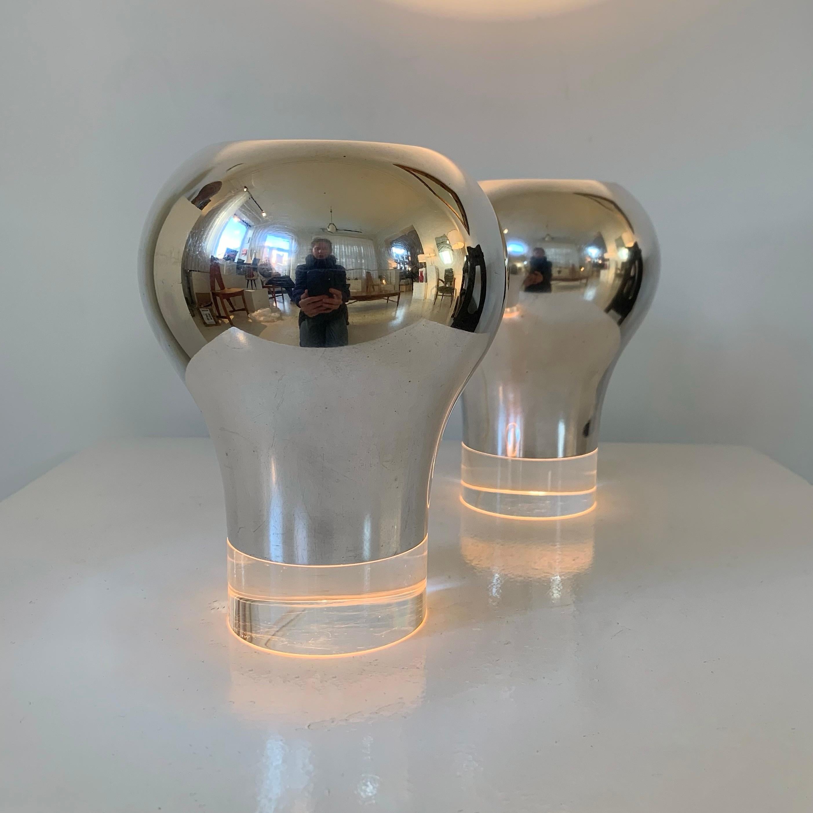 Paire de lampes de bureau signées Christofle, en métal argenté et perspex, vers 1960, France. en vente 8