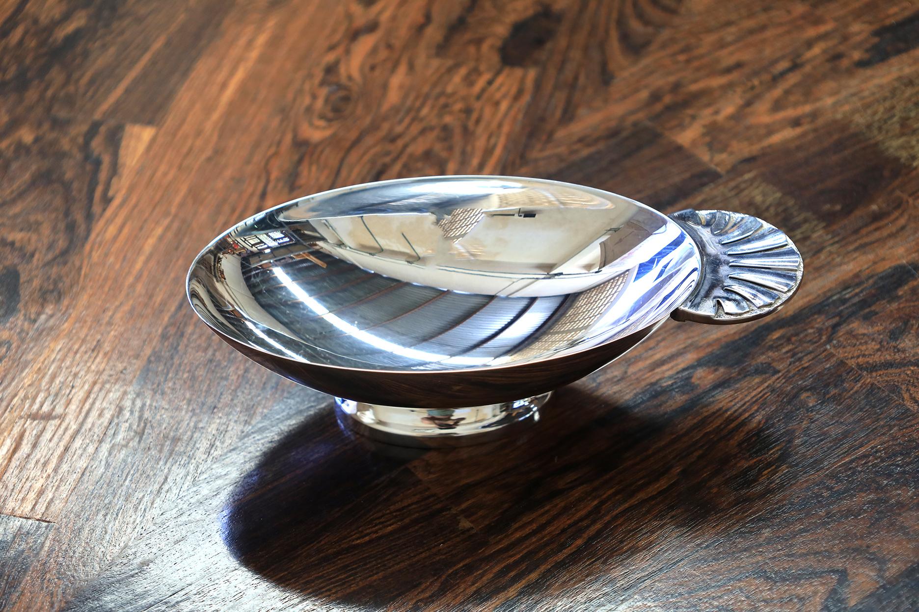 Late 20th Century Pair of Christofle Silver Plated Sauce / Gravy Boat For Sale