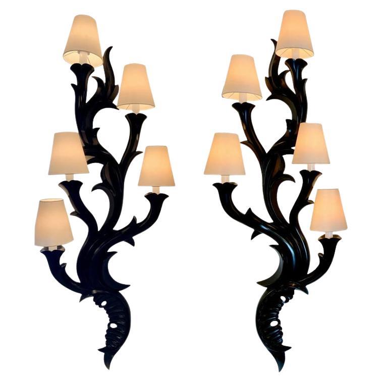 Paire d'appliques murales Opera de Christopher Guy en vente