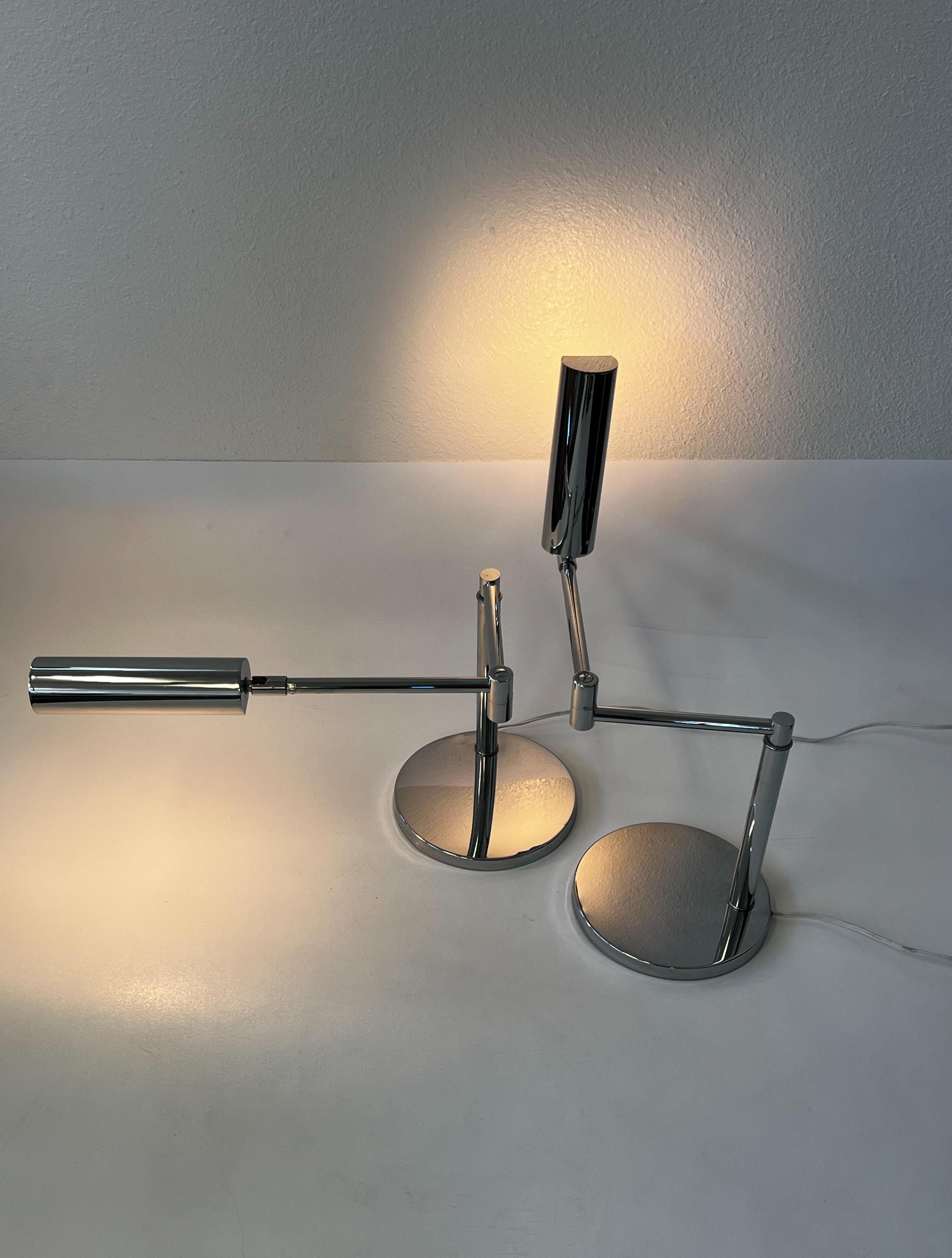 Chrome Lampes de table réglables en chrome de Koch & Lowy en vente