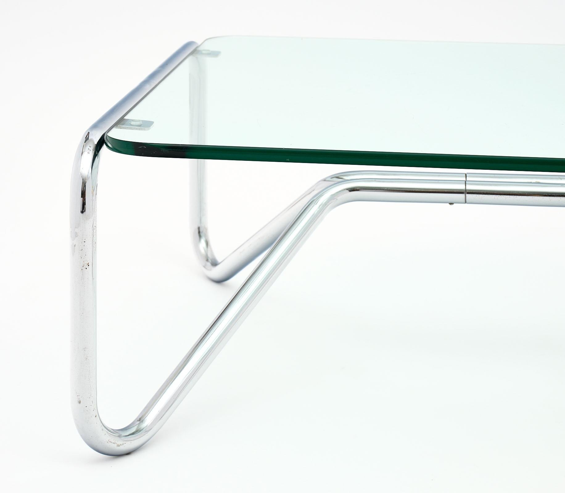 Late 20th Century Pair of Chrome and Glass Coffee Tables For Sale