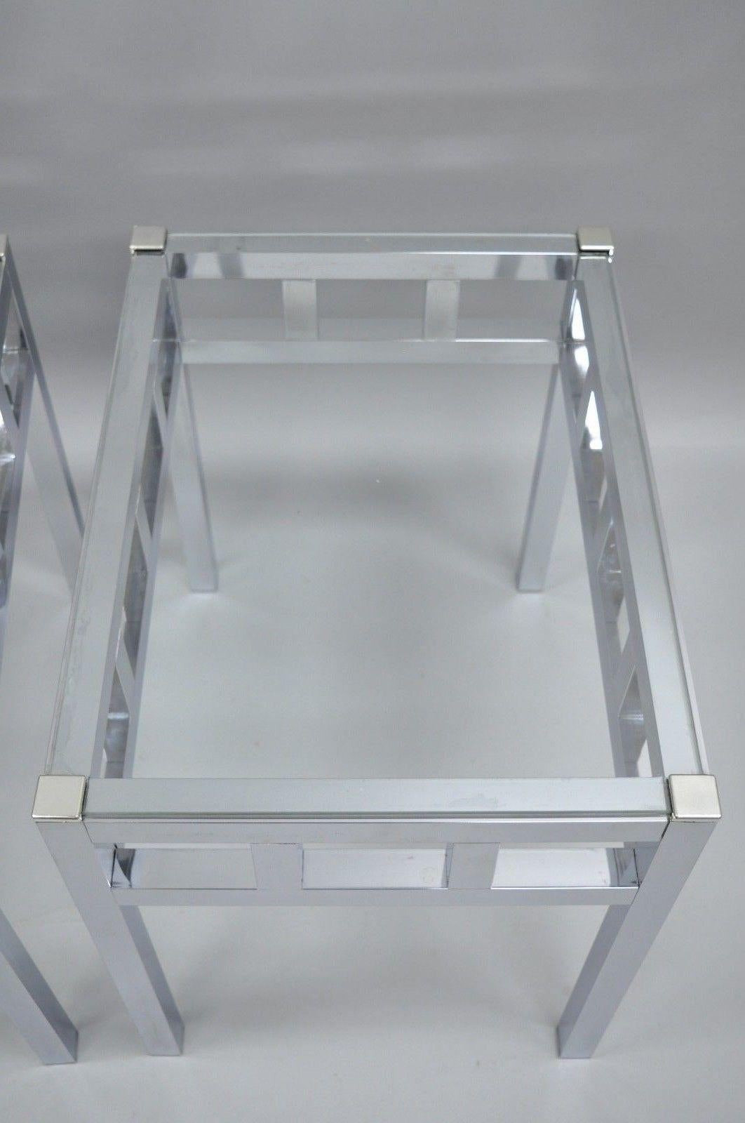 20th Century Pair of Chrome and Glass Mid-Century Modern End Tables in Milo Baughman Style For Sale