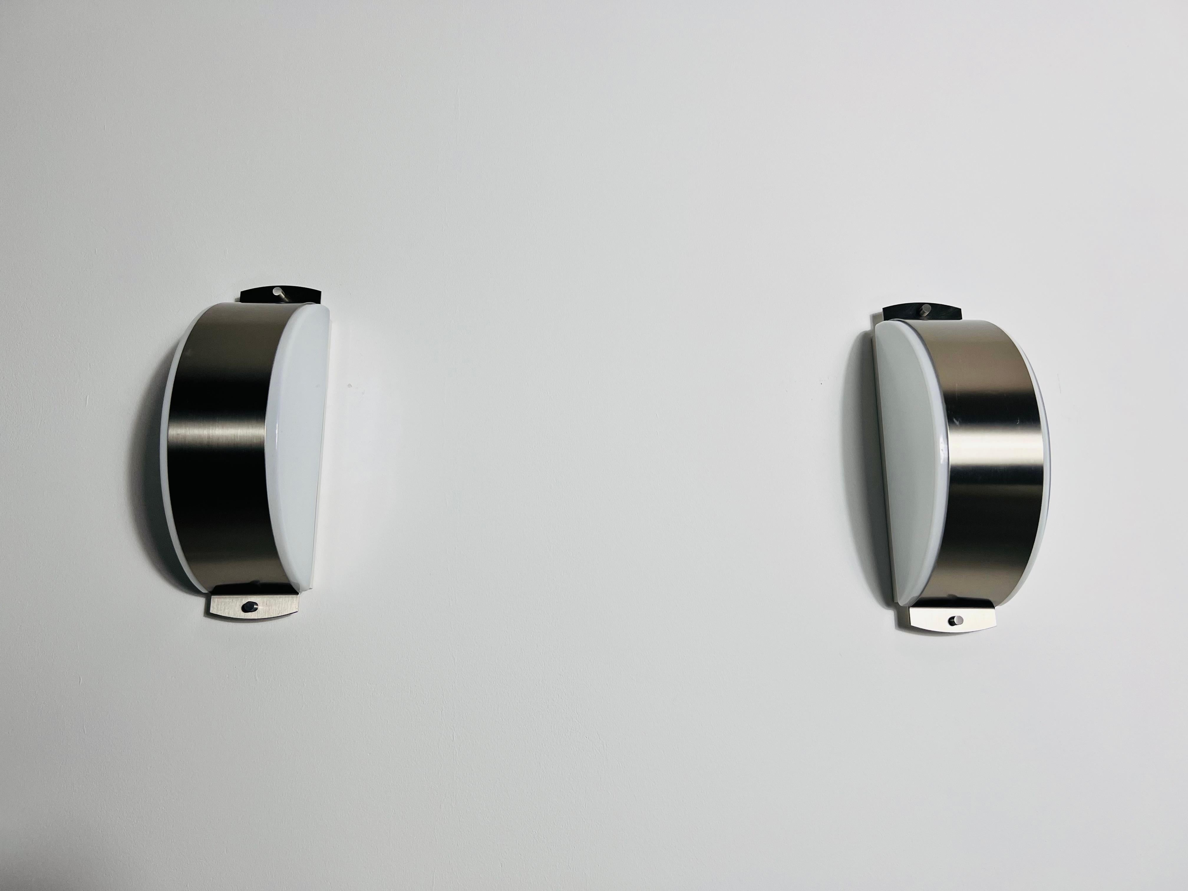Pair of Chrome and Opaline Glass Wall Lamps by Glashütte Limburg, 1960s In Good Condition For Sale In Hagenbach, DE